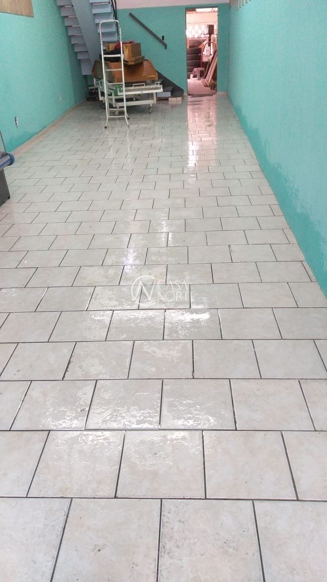 Loja à venda , 159m², Avenida Benjamin Constant no bairro São João em Porto Alegre