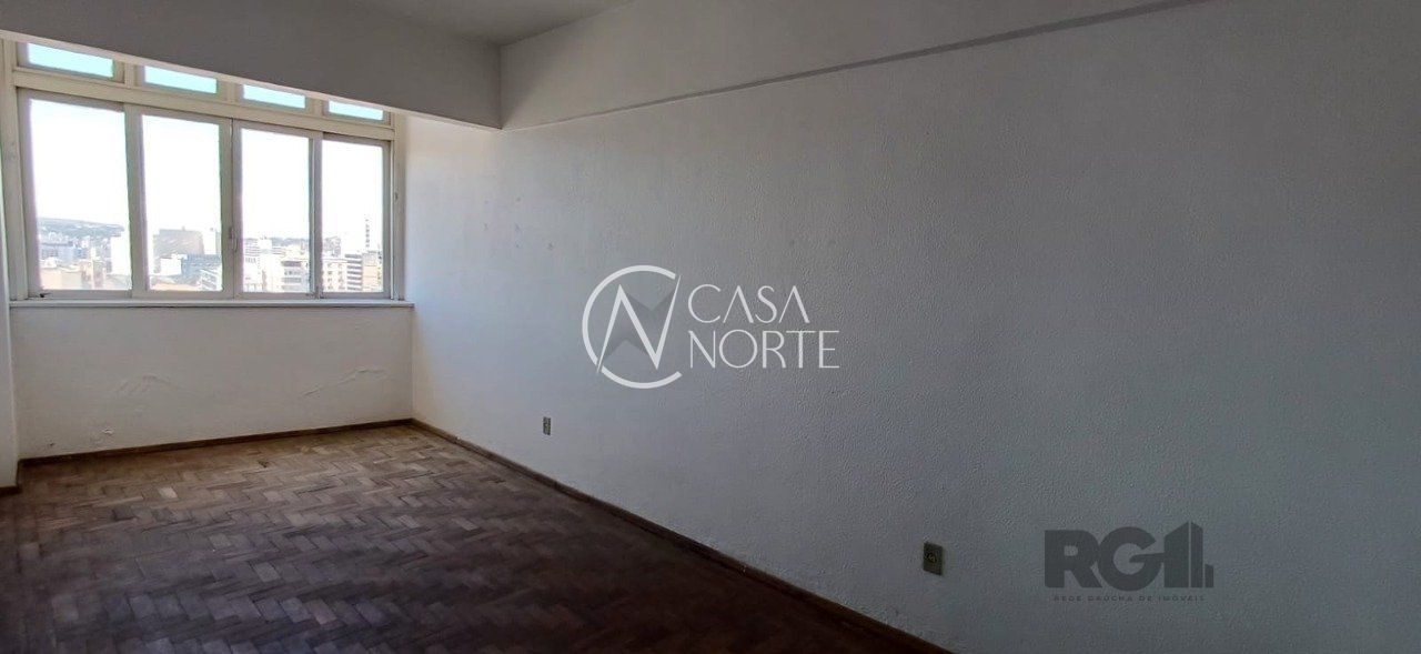 Sala Comercial à venda , 22m², Praça Osvaldo Cruz no bairro Centro Histórico em Porto Alegre