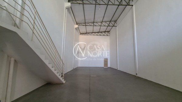 Pavilhão à venda , 521m², Rua Buarque de Macedo no bairro São Geraldo em Porto Alegre