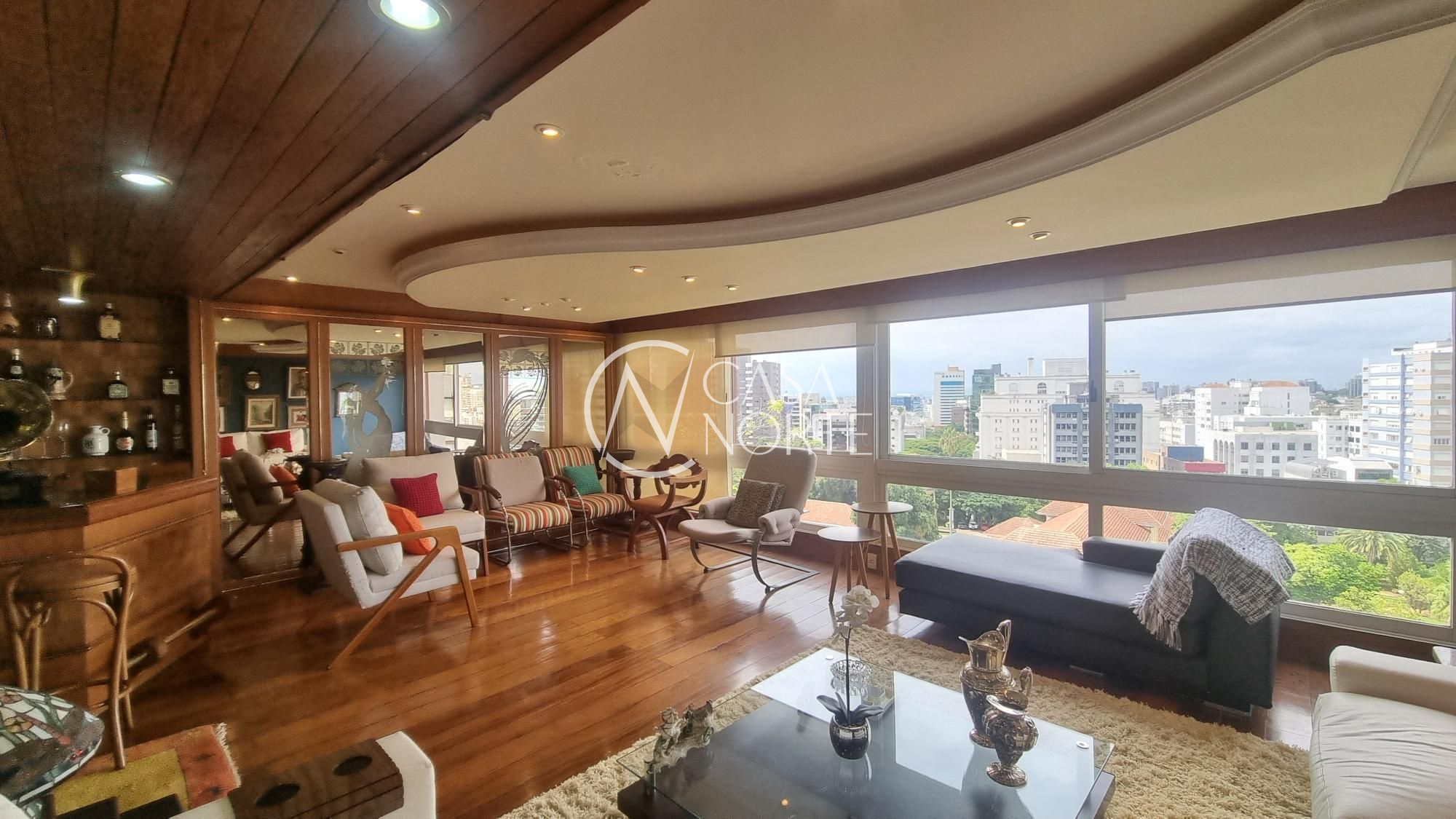 Cobertura à venda com 3 quartos, 354m², 2 suítes, 2 vagas, Rua Doutor Vale no bairro Moinhos de Vento em Porto Alegre