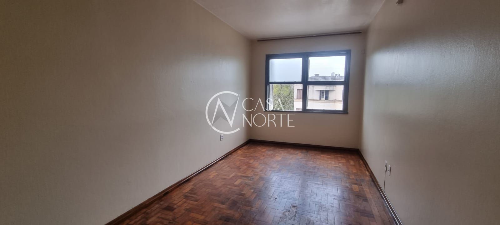 Apartamento à venda com 2 quartos, 68m², Avenida Farrapos no bairro Floresta em Porto Alegre