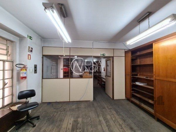 Prédio Comercial à venda , 600m², Rua Vigario José Inácio no bairro Centro Histórico em Porto Alegre