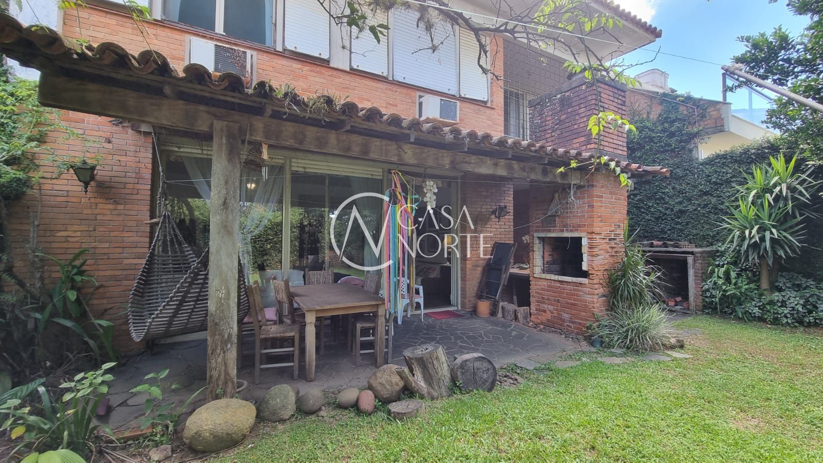 Casa à venda com 4 quartos, 248m², 2 suítes, 3 vagas, Alameda Alípio César no bairro Boa Vista em Porto Alegre