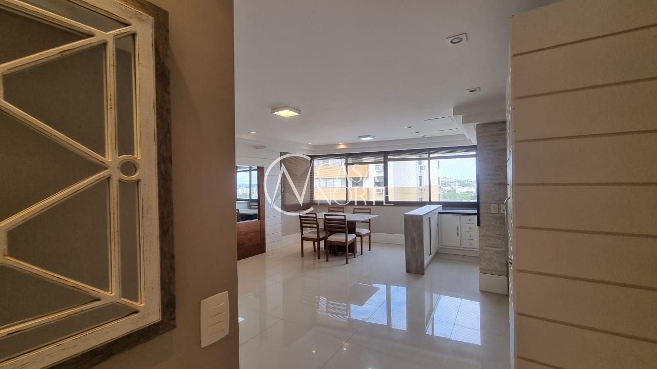 Apartamento à venda com 3 quartos, 101m², 1 suíte, 2 vagas, Avenida Diário de Notícias no bairro Cristal em Porto Alegre