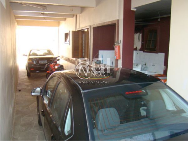 Geminado à venda com 1 quarto, 664m², 3 suítes, 6 vagas, Rua Zamenhoff no bairro São João em Porto Alegre