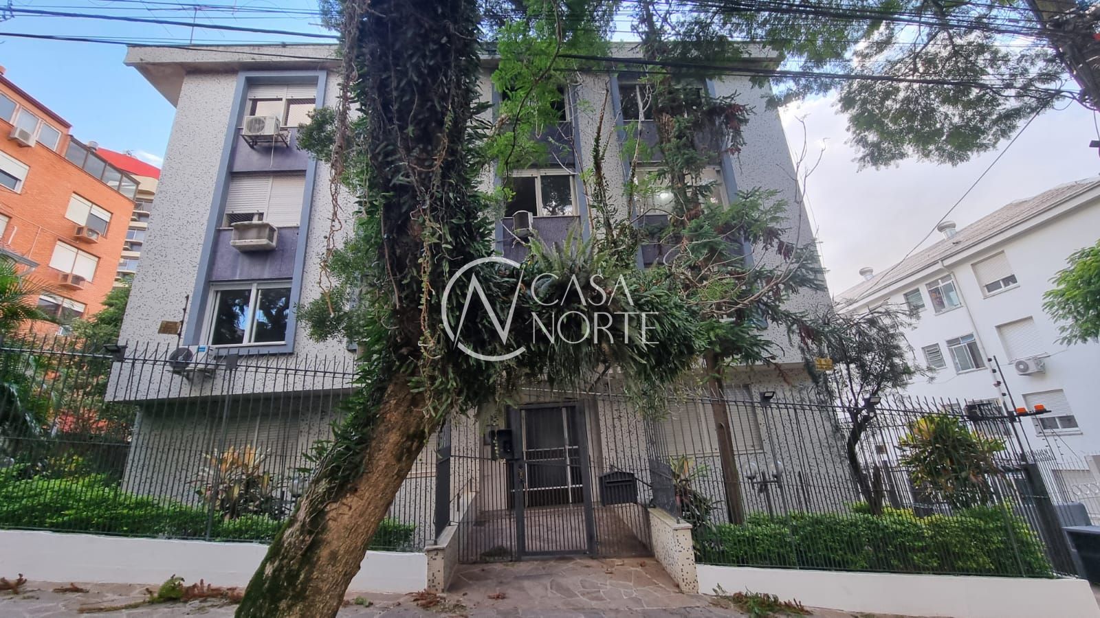 Apartamento à venda com 1 quarto, 47m², 1 vaga, Rua Portugal no bairro São João em Porto Alegre