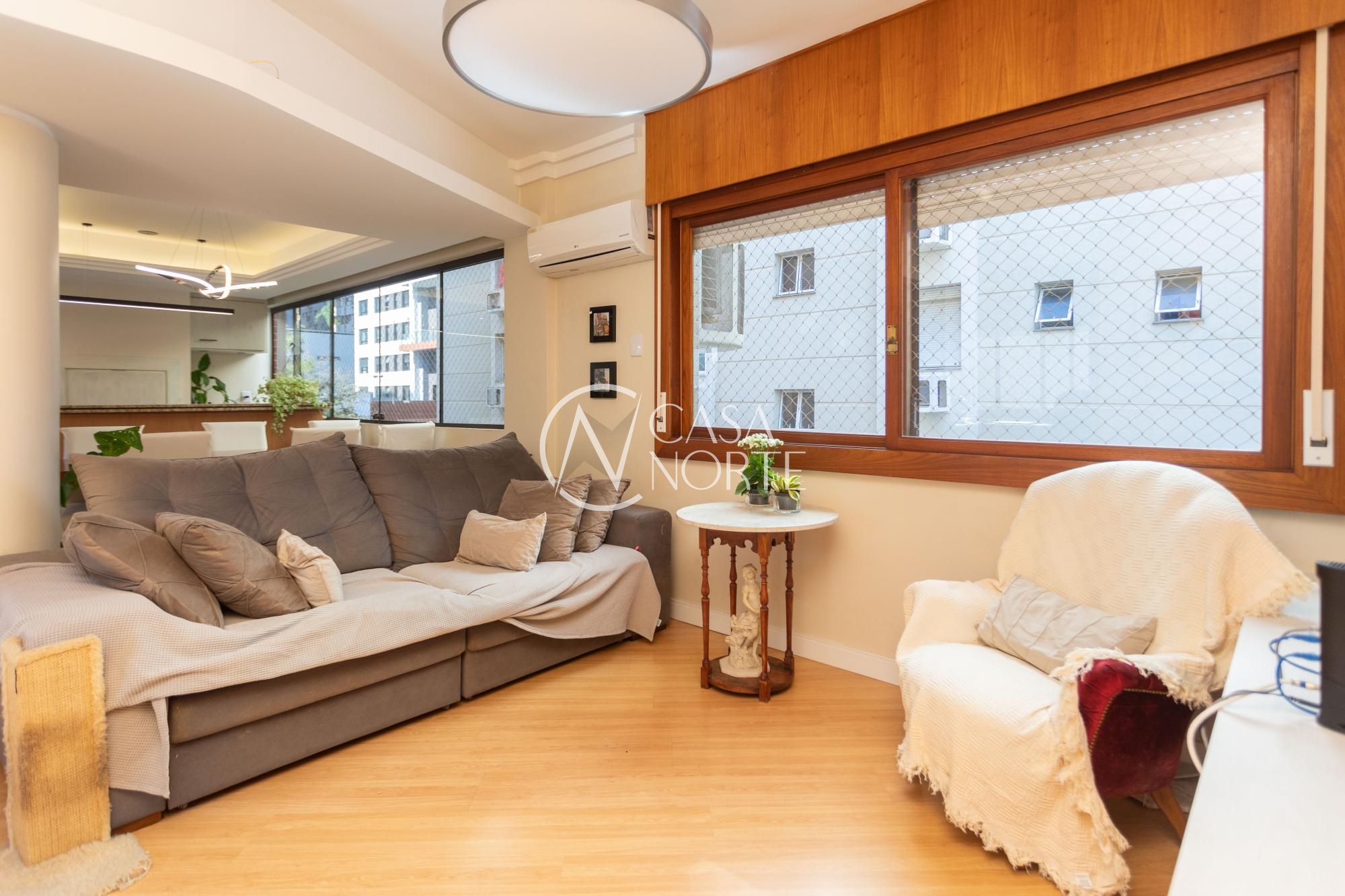 Apartamento à venda com 3 quartos, 104m², 1 suíte, 2 vagas, Avenida Soledade no bairro Petrópolis em Porto Alegre