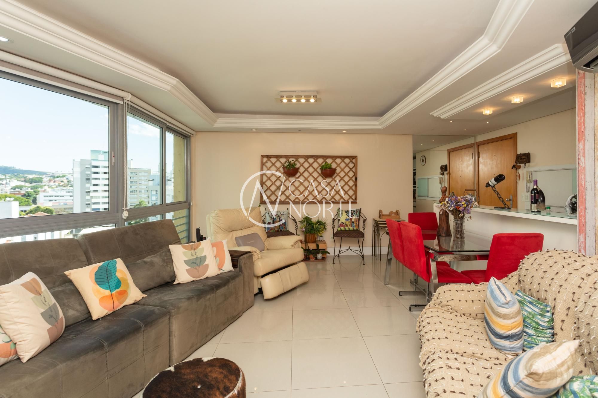 Apartamento à venda com 3 quartos, 129m², 1 suíte, 2 vagas, Rua Nunes Machado no bairro Azenha em Porto Alegre