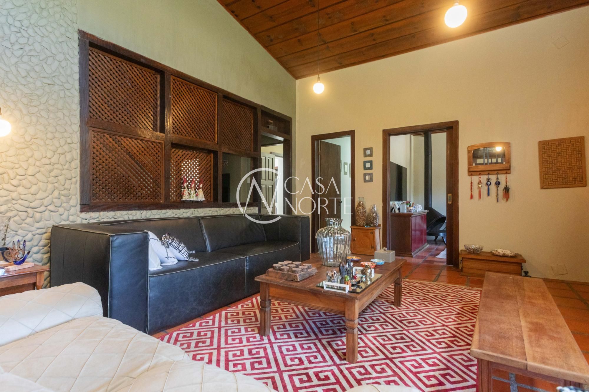 Casa de Condomínio à venda com 5 quartos, 350m², 1 suíte, 5 vagas, Avenida Professor Oscar Pereira no bairro Cascata em Porto Alegre