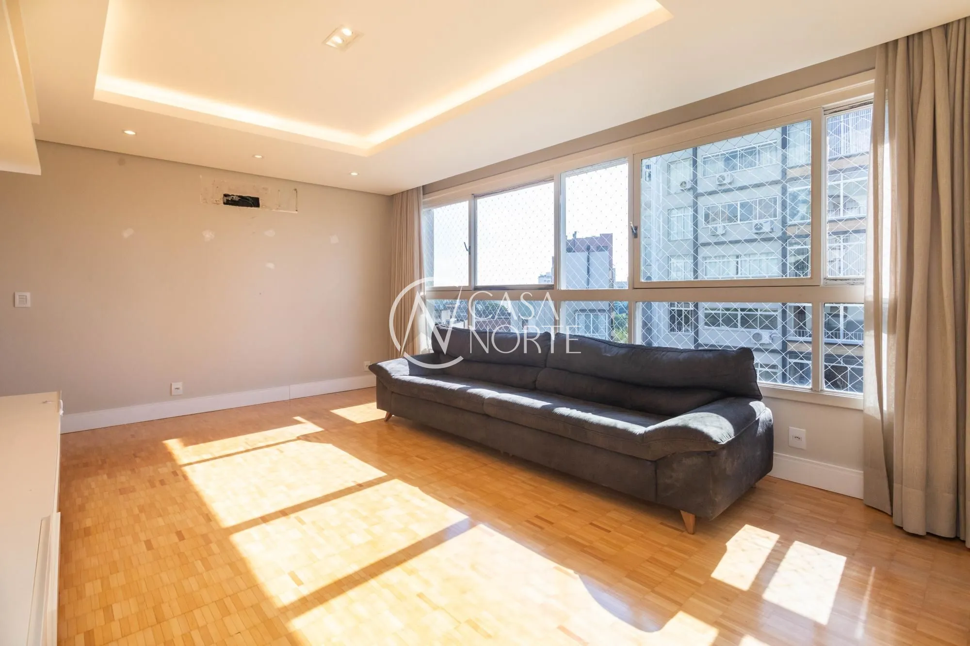Apartamento à venda com 3 quartos, 141m², 1 suíte, 1 vaga, Rua Padre Chagas no bairro Moinhos de Vento em Porto Alegre