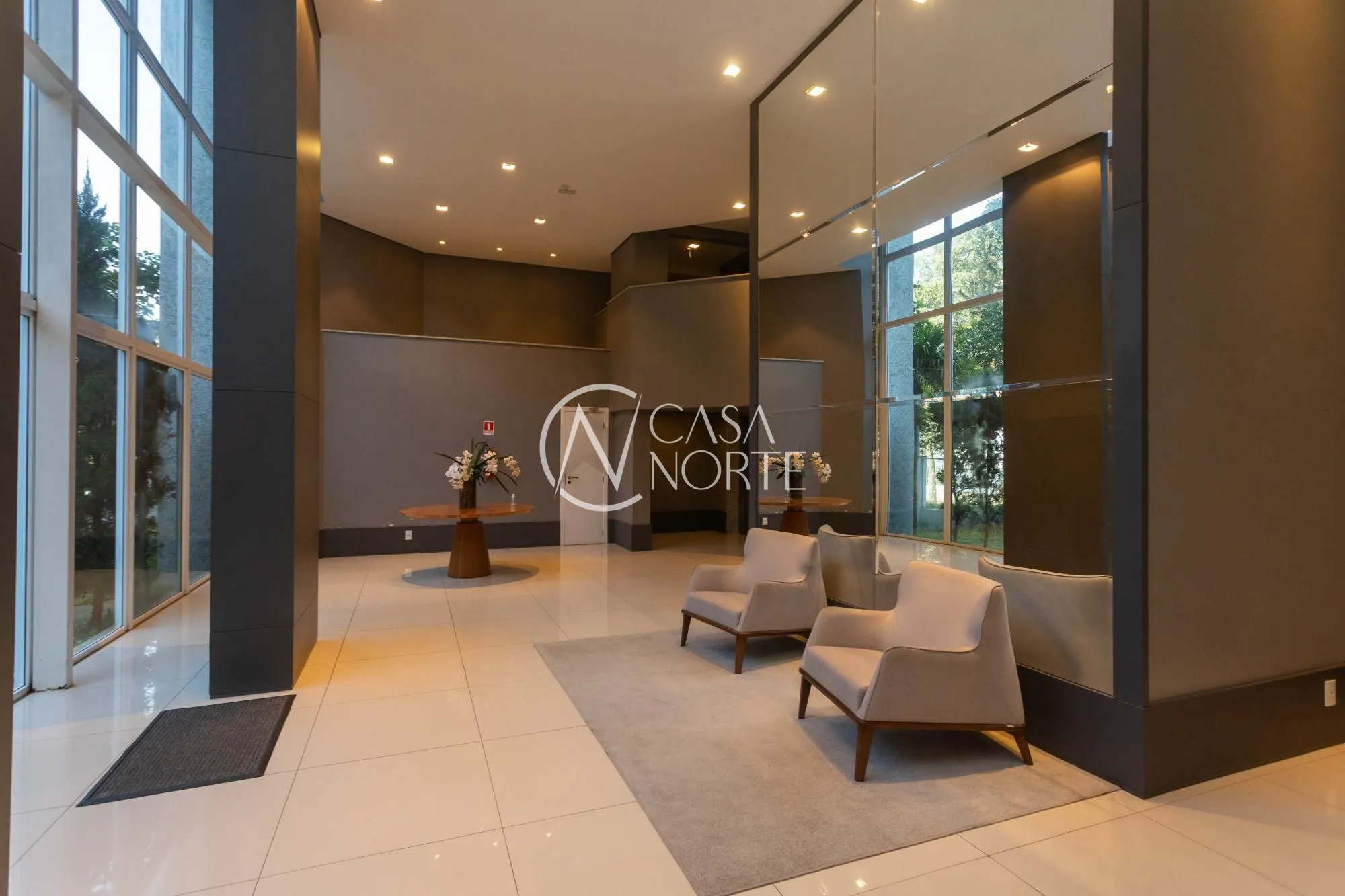 Apartamento à venda com 4 quartos, 207m², 3 suítes, 3 vagas, Rua Doutor Lauro de Oliveira no bairro Rio Branco em Porto Alegre