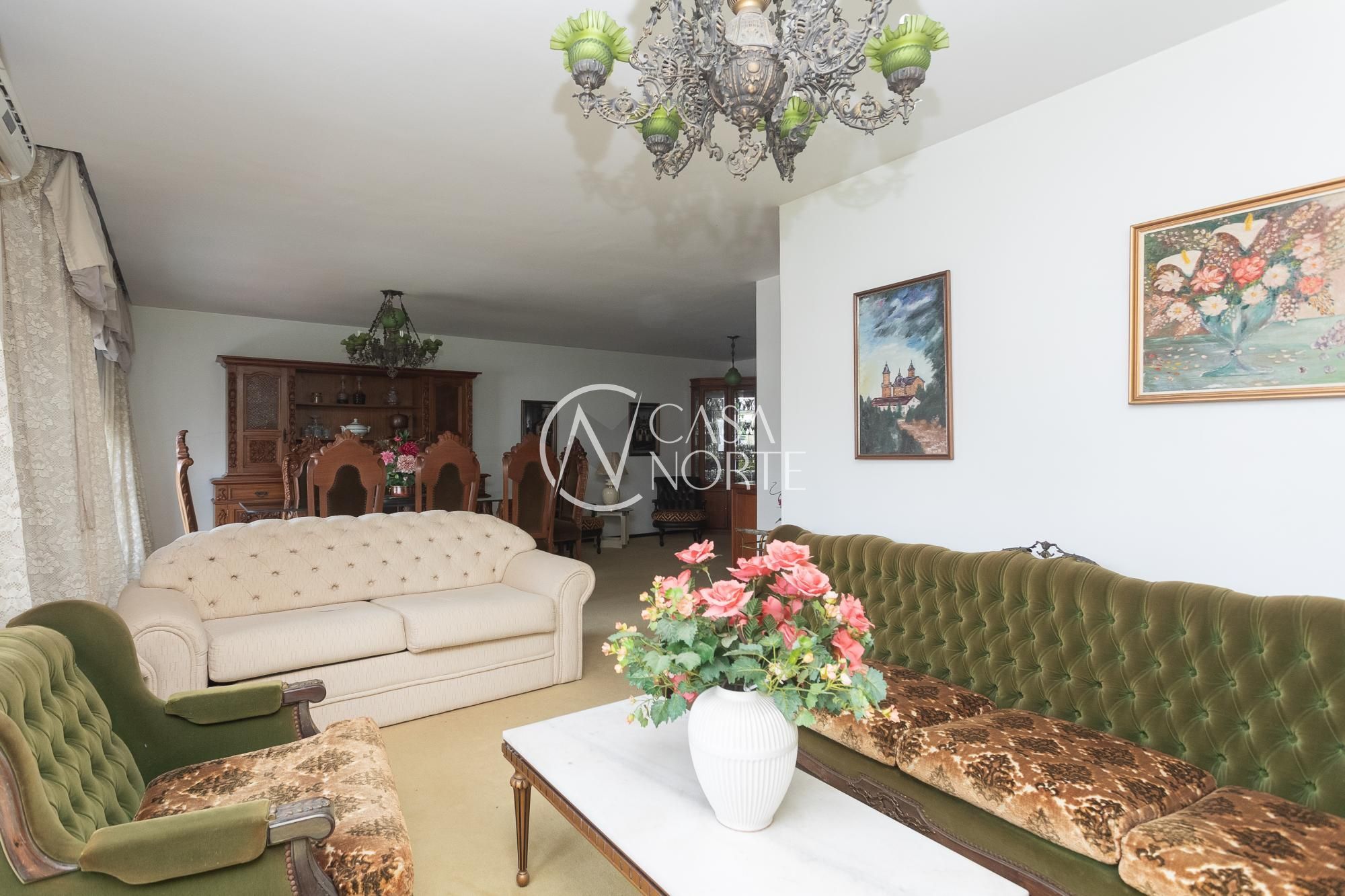 Cobertura à venda com 3 quartos, 229m², 1 suíte, 2 vagas, Rua Quintino Bocaiúva no bairro Rio Branco em Porto Alegre