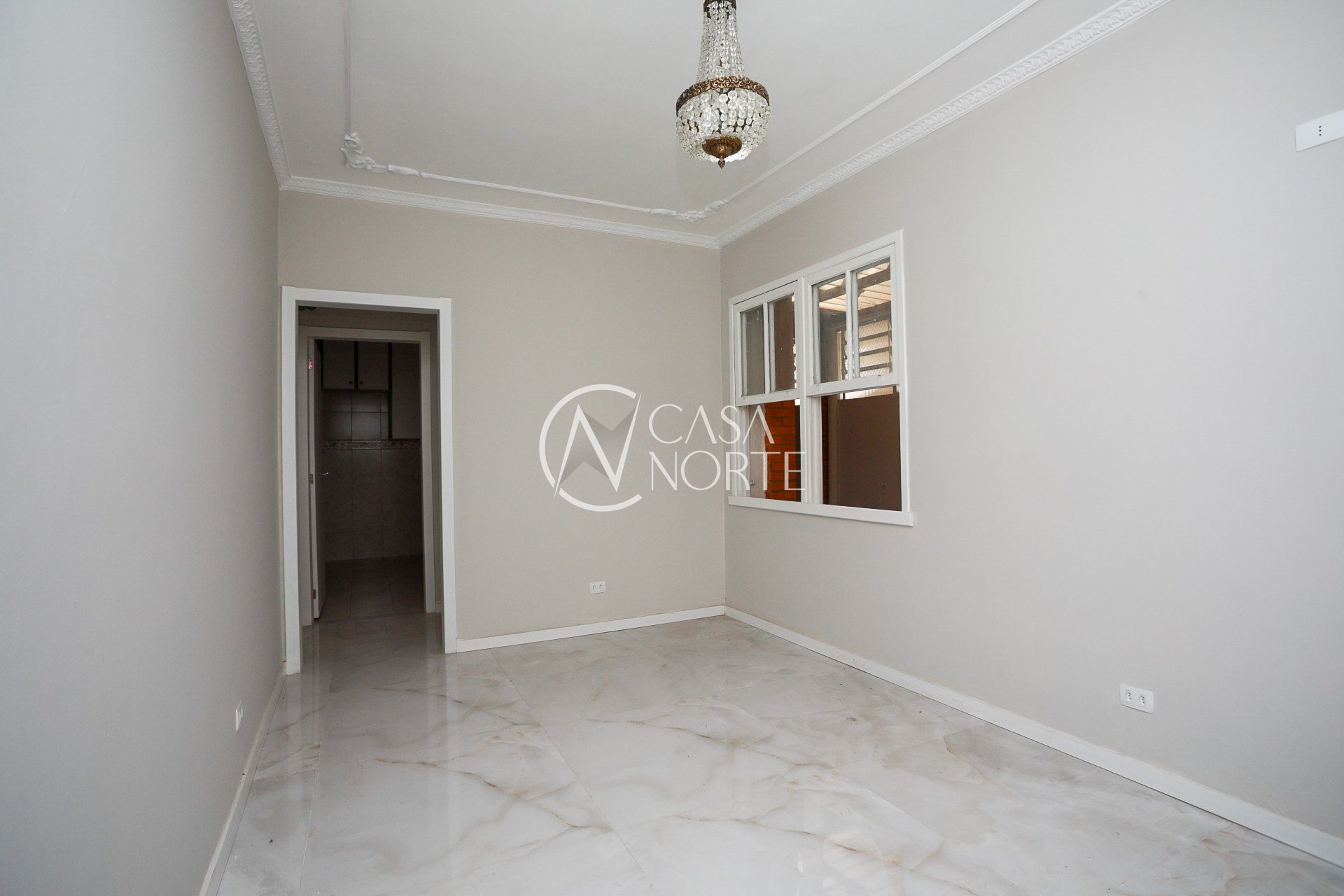 Apartamento à venda com 2 quartos, 63m², 1 vaga, Rua Dezessete de Junho no bairro Menino Deus em Porto Alegre