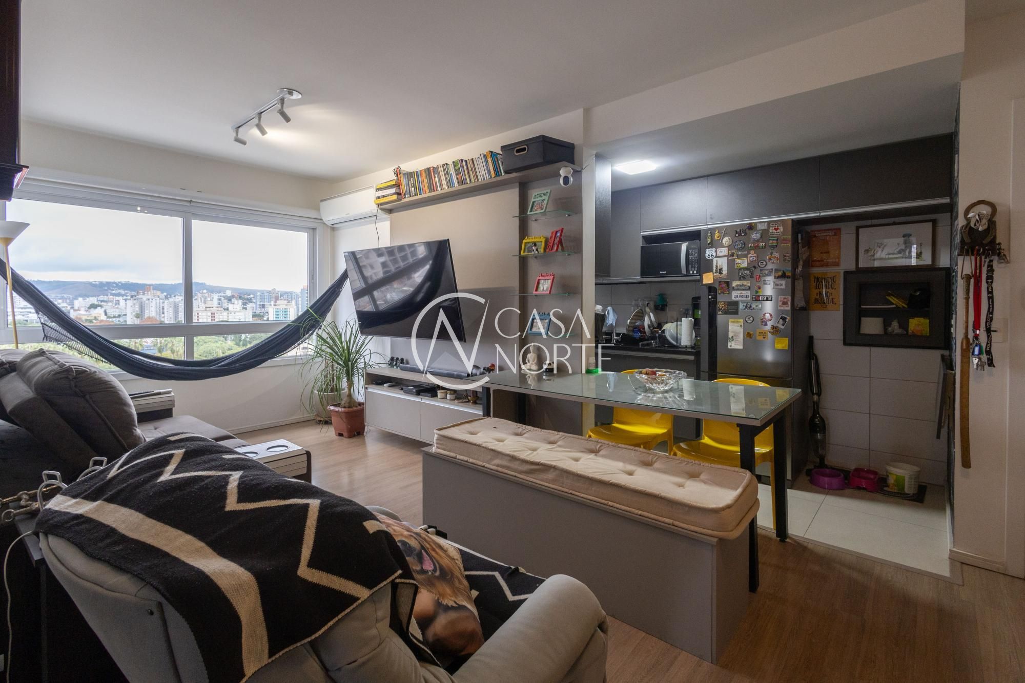Apartamento à venda com 3 quartos, 80m², 1 suíte, 2 vagas, Rua José do Patrocinio no bairro Cidade Baixa em Porto Alegre