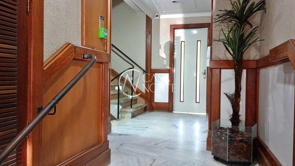 Apartamento à venda com 3 quartos, 105m², 1 suíte, 1 vaga, Praça Piratini no bairro Santana em Porto Alegre