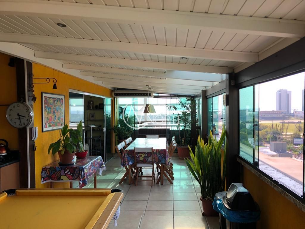 Cobertura à venda com 2 quartos, 192m², 2 vagas, Rua Doutor Campos Velho no bairro Cristal em Porto Alegre