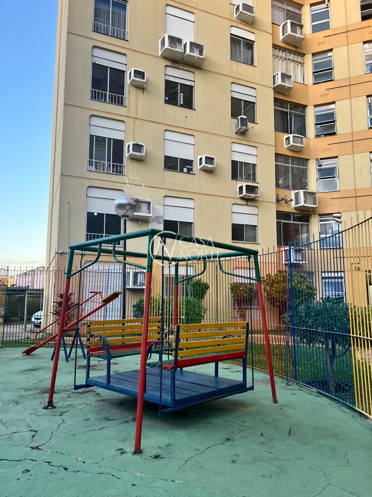 Apartamento à venda com 2 quartos, 63m², 1 vaga, Avenida Wenceslau Escobar no bairro Tristeza em Porto Alegre