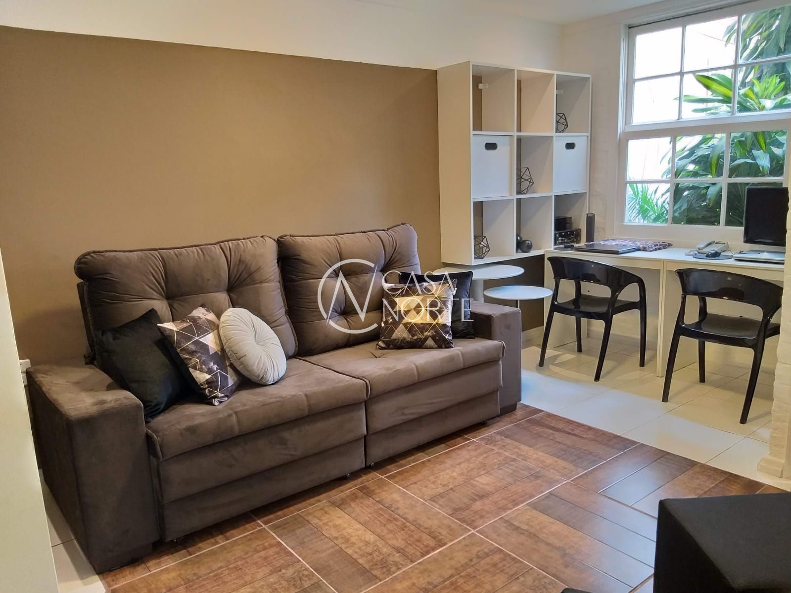 Casa à venda com 2 quartos, 150m², 2 vagas, Rua Liberdade no bairro Rio Branco em Porto Alegre