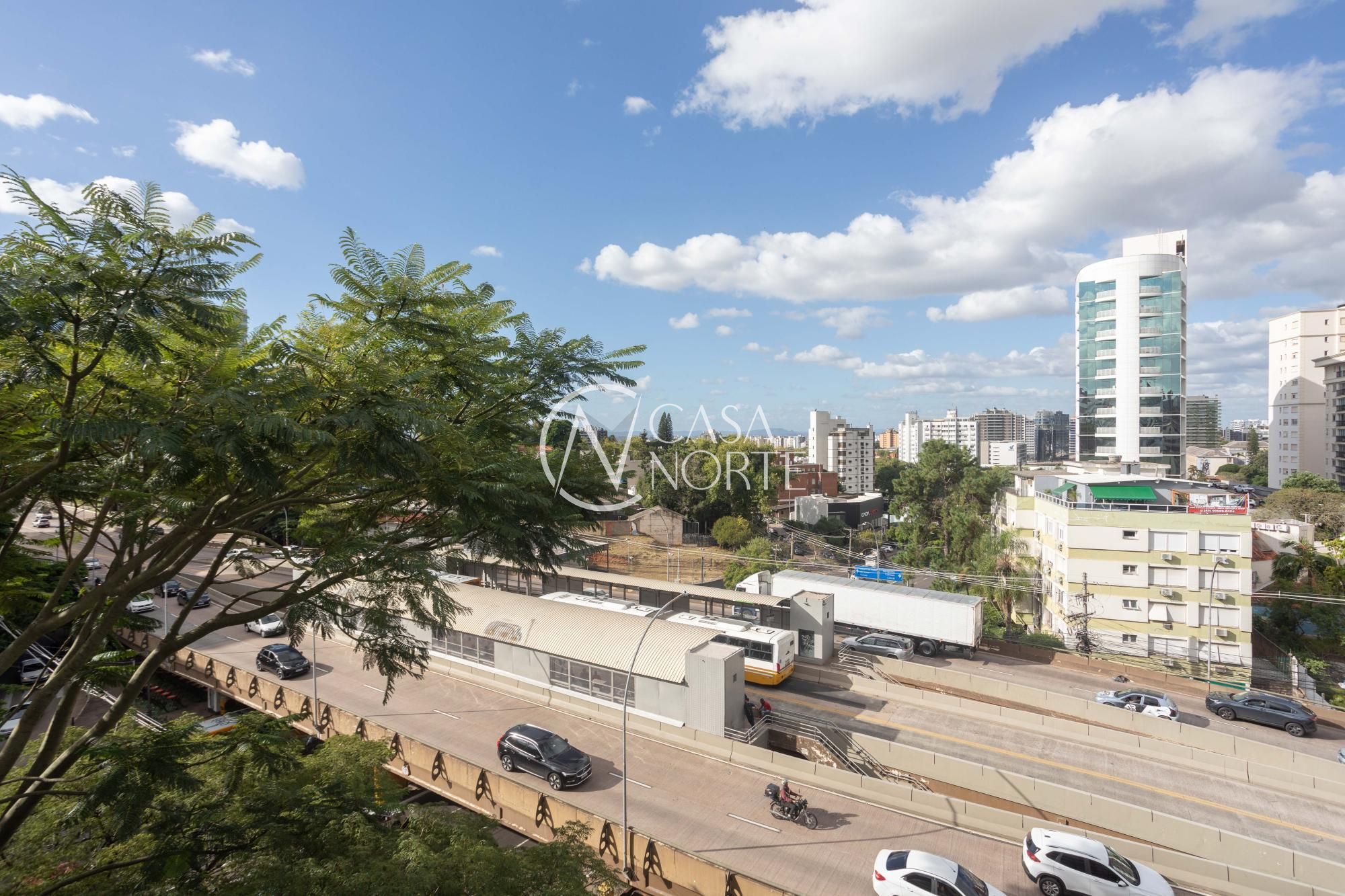 Cobertura à venda com 3 quartos, 152m², 1 suíte, 2 vagas, Avenida Carlos Gomes no bairro Petrópolis em Porto Alegre