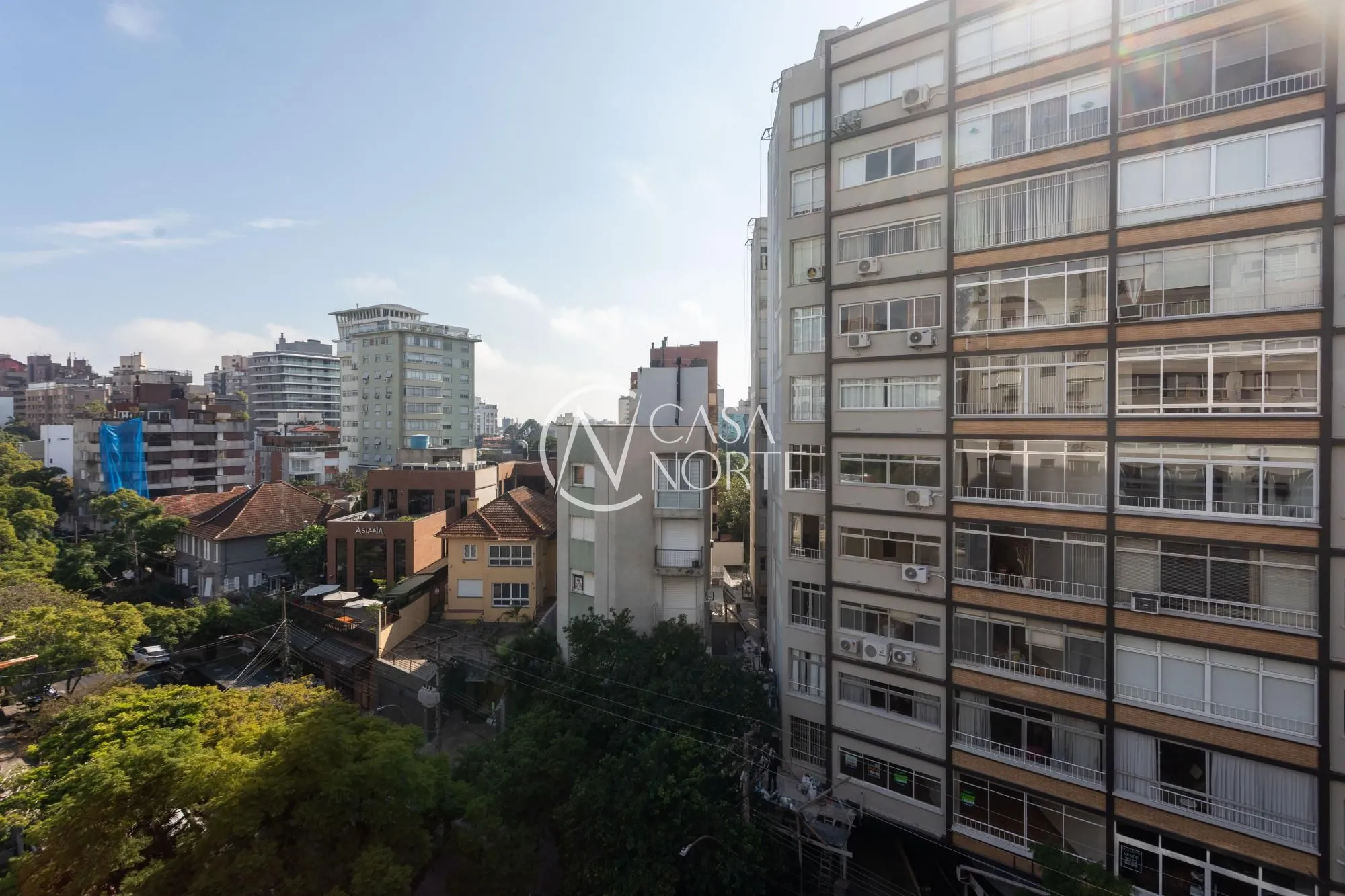 Apartamento à venda com 3 quartos, 141m², 1 suíte, 1 vaga, Rua Padre Chagas no bairro Moinhos de Vento em Porto Alegre