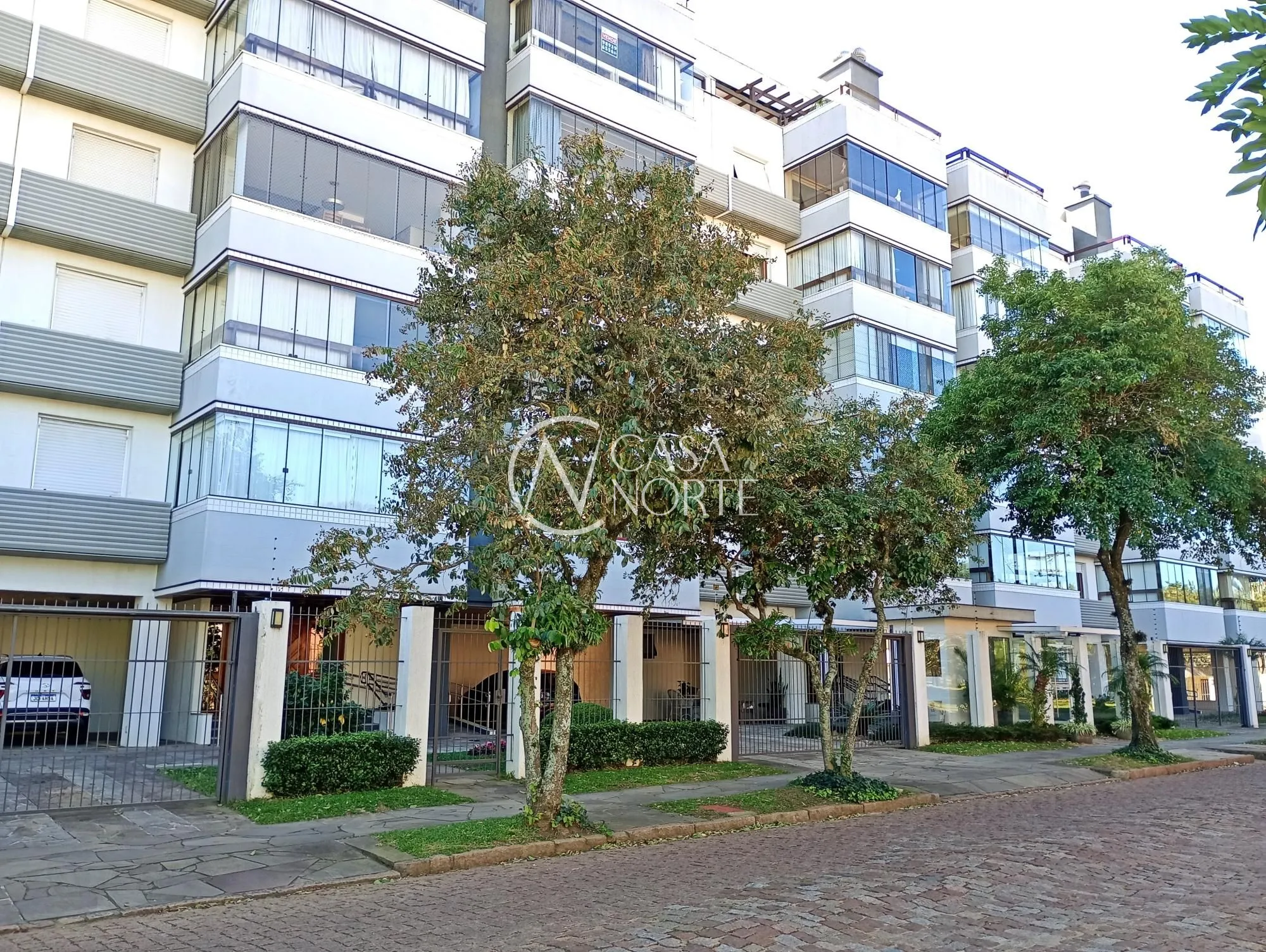 Cobertura à venda com 2 quartos, 189m², 1 suíte, 2 vagas, Rua Guadalupe no bairro Jardim Lindóia em Porto Alegre