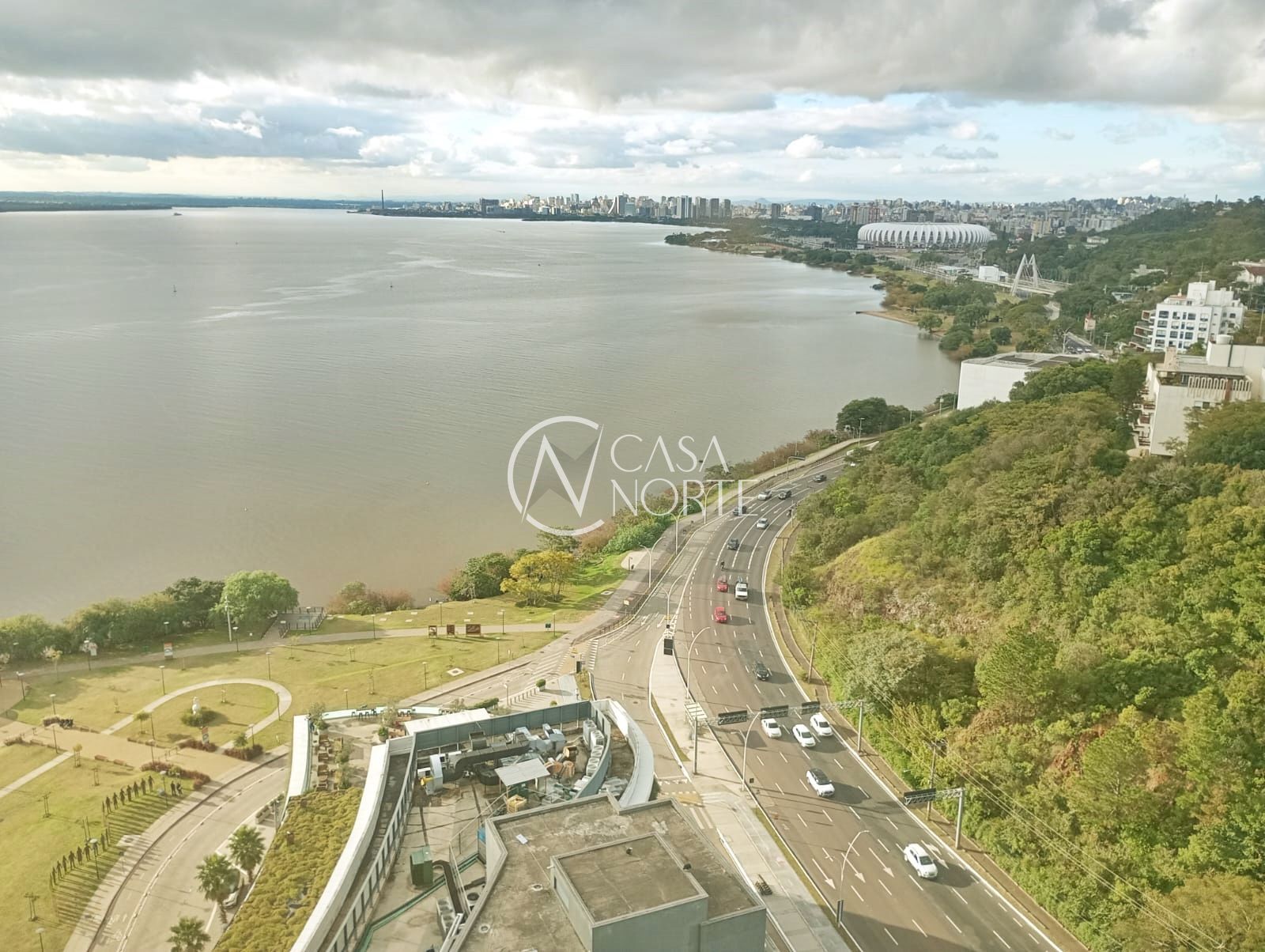 Sala Comercial à venda com 1 quarto, 20m², Avenida Padre Cacique no bairro Praia de Belas em Porto Alegre