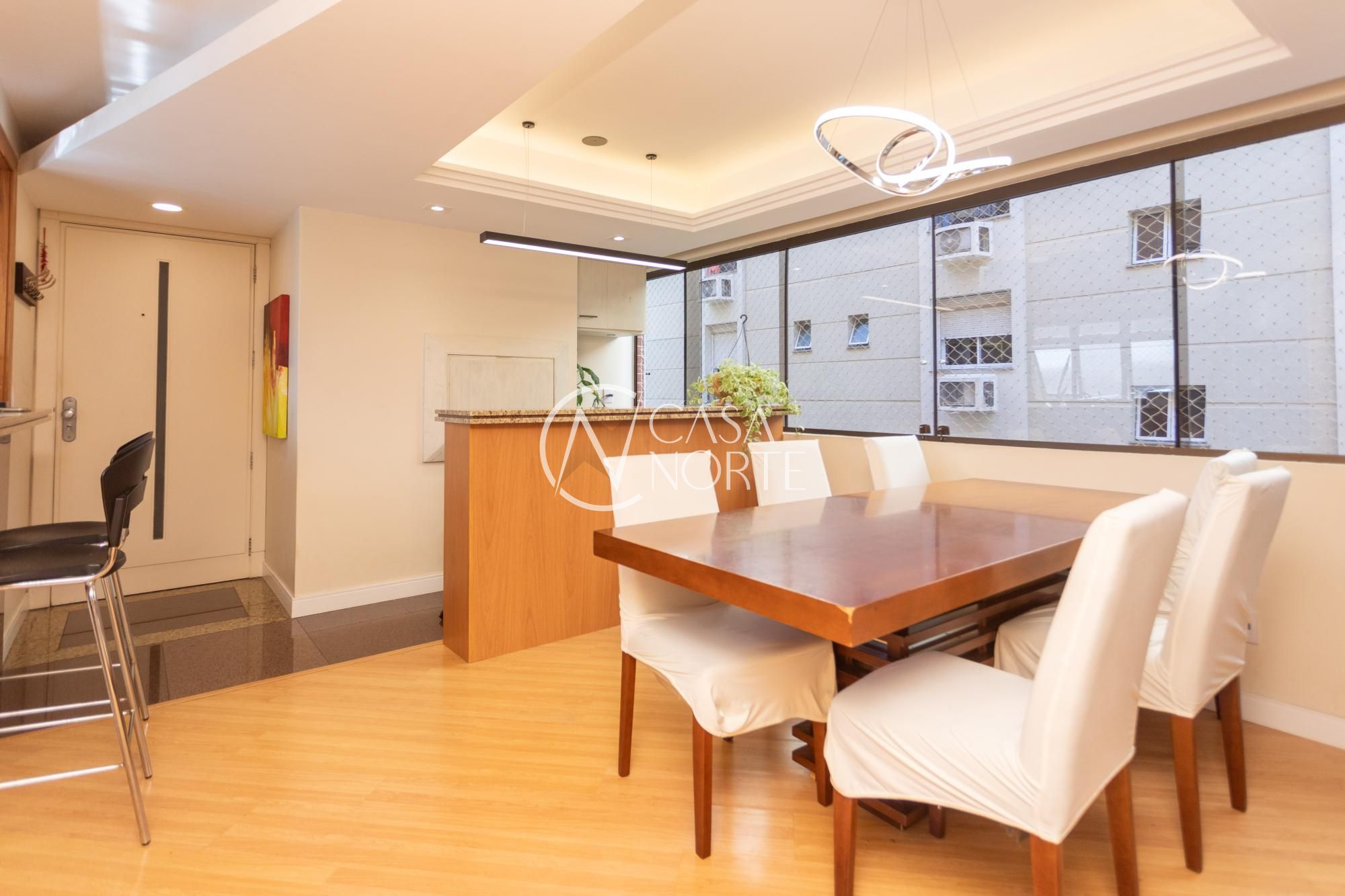 Apartamento à venda com 3 quartos, 104m², 1 suíte, 2 vagas, Avenida Soledade no bairro Petrópolis em Porto Alegre