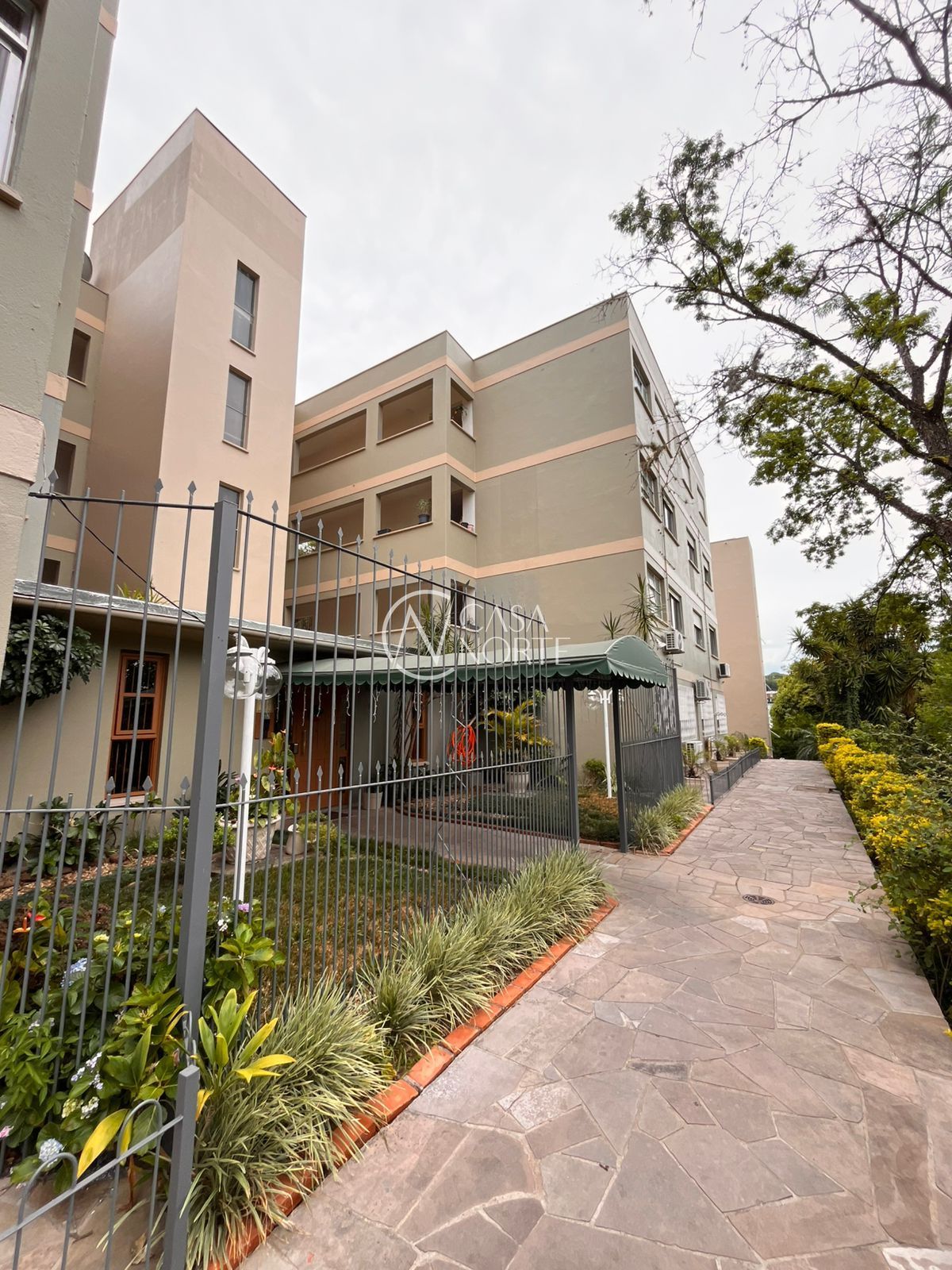 Apartamento à venda com 1 quarto, 33m², 1 vaga, Rua Carlos Pessoa de Brum no bairro Santo Antônio em Porto Alegre