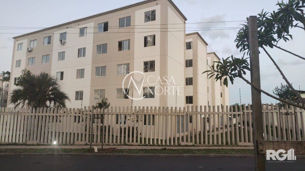 Apartamento à venda com 2 quartos, 41m², 1 vaga, Rua Inocêncio de Oliveira Alves no bairro Rubem Berta em Porto Alegre