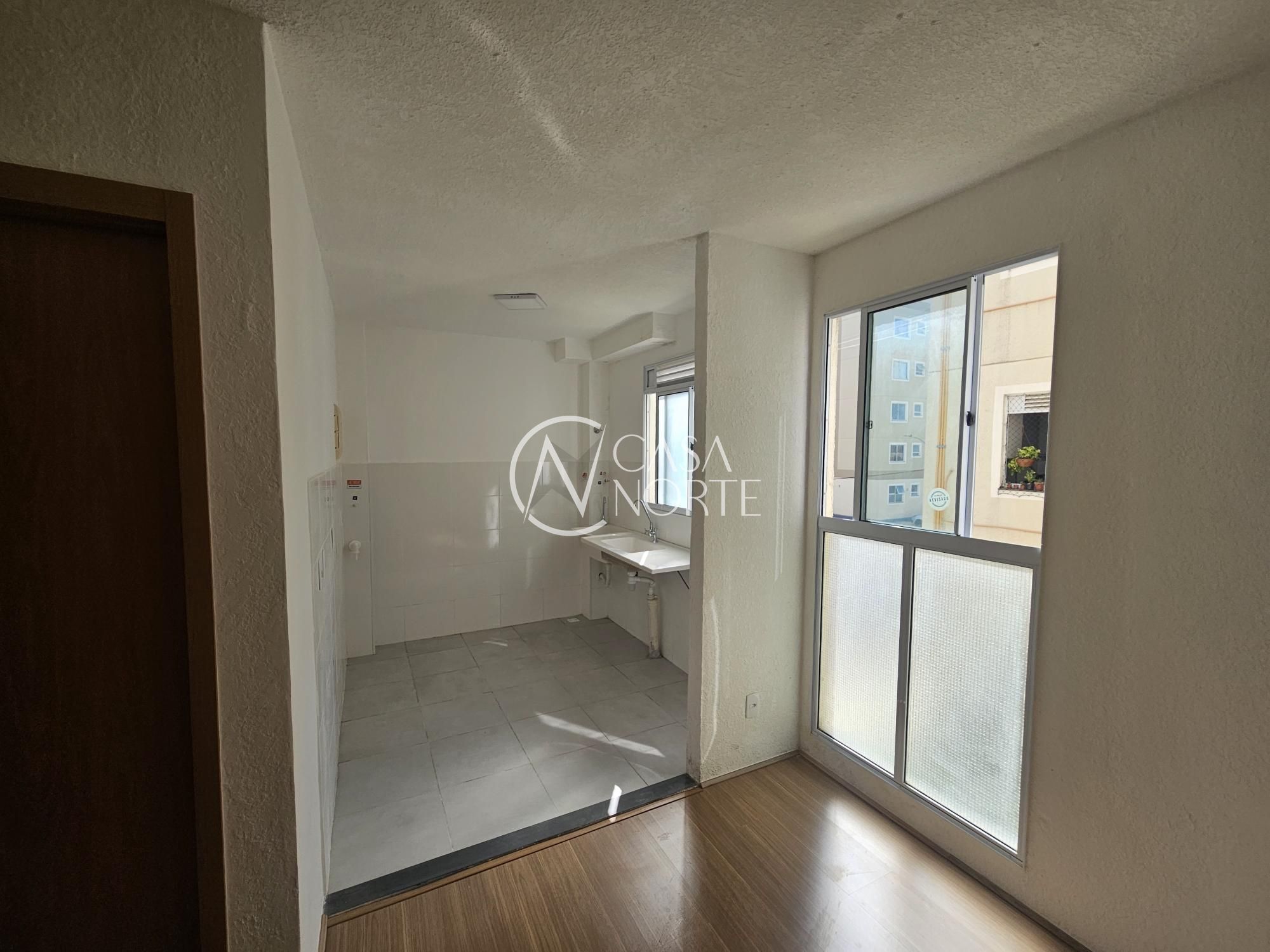 Apartamento à venda com 2 quartos, 40m², 1 vaga, Rua Sete Mil e Oito no bairro Restinga em Porto Alegre