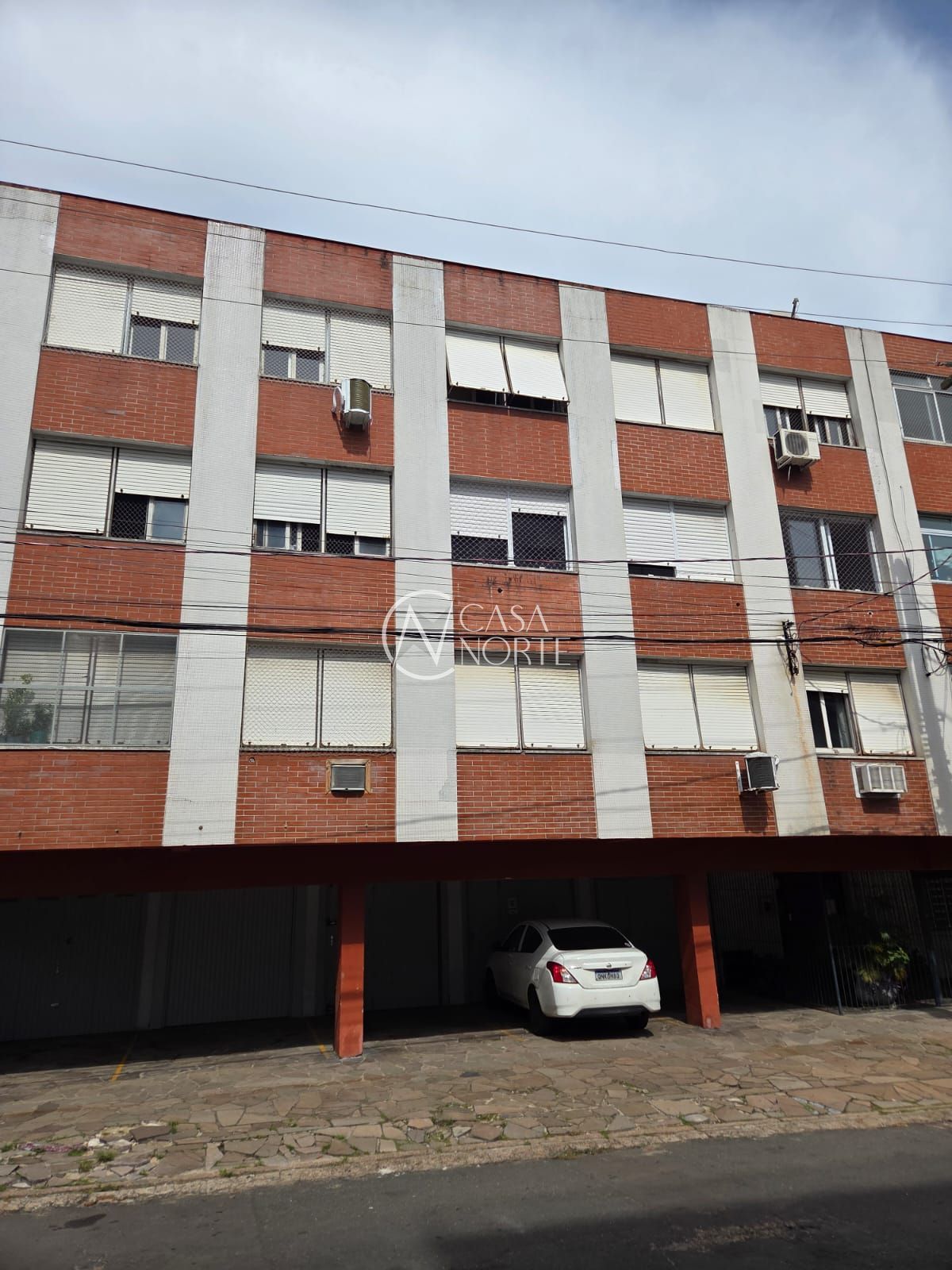 Apartamento à venda com 3 quartos, 100m², 2 vagas, Rua Dona Eugênia no bairro Santa Cecília em Porto Alegre