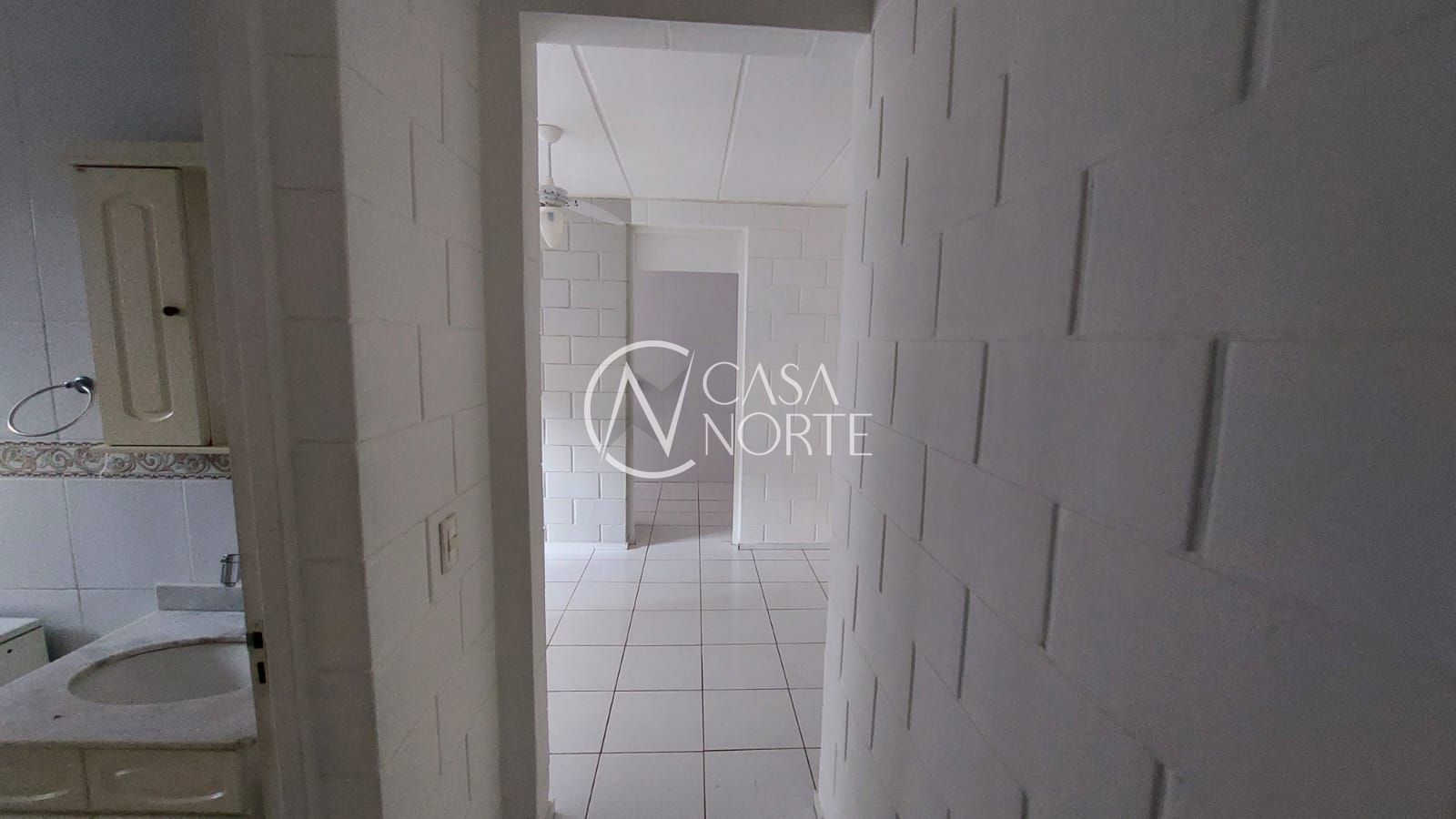 Apartamento à venda com 1 quarto, 41m², 1 vaga, Rua Capitão Amarante Xavier no bairro Vila Nova em Porto Alegre