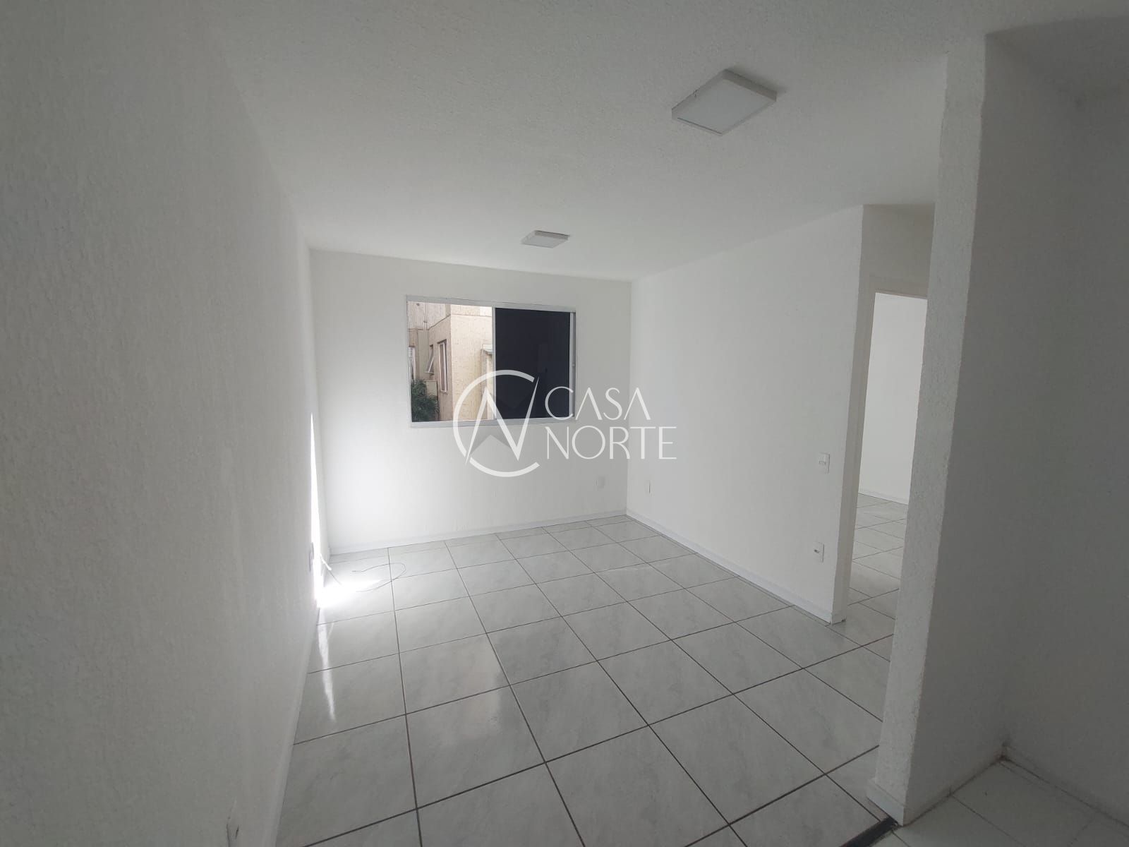Apartamento à venda com 2 quartos, 41m², 1 vaga, Rua dos Maias no bairro Rubem Berta em Porto Alegre