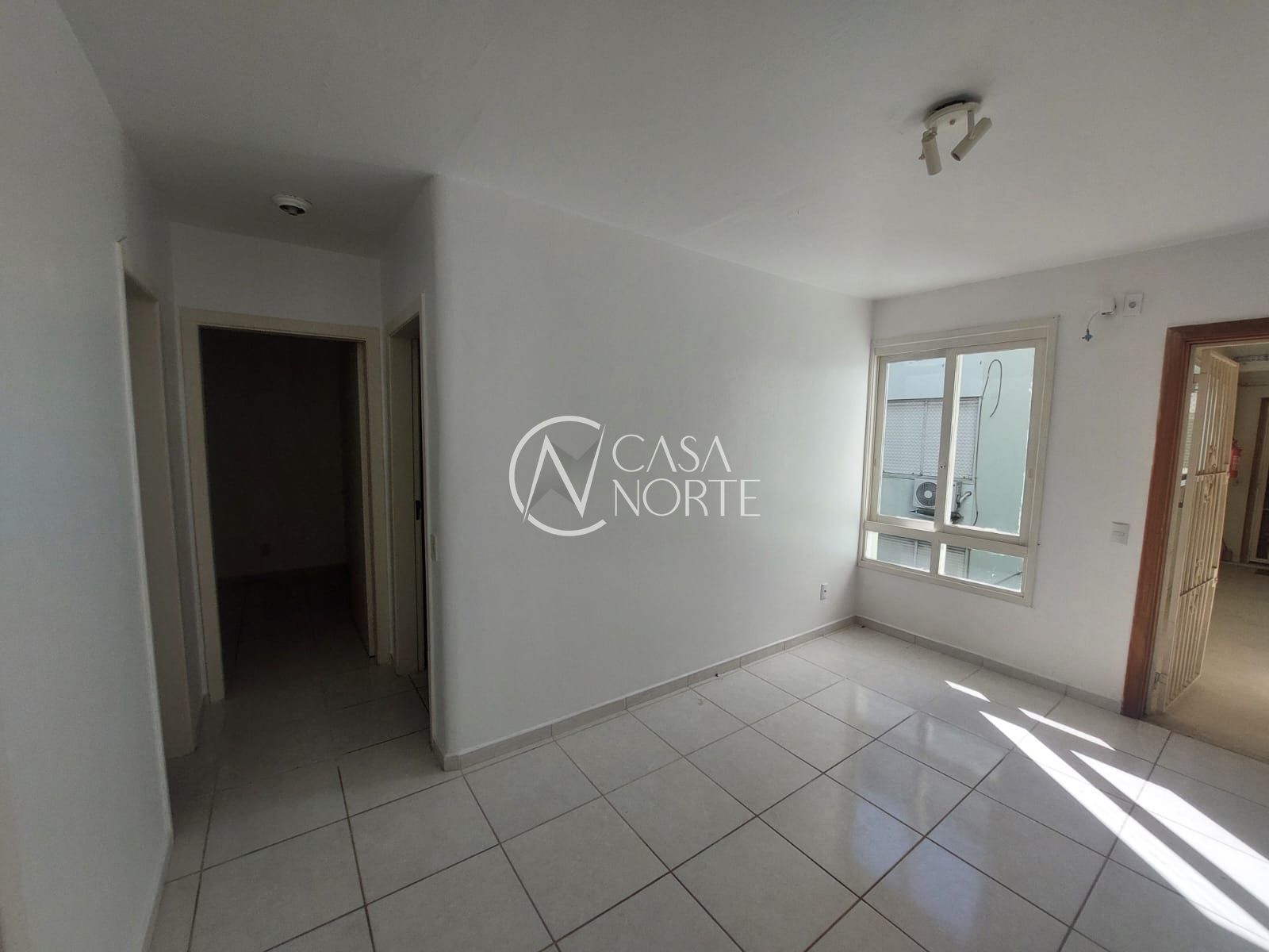 Apartamento à venda com 2 quartos, 55m², 1 vaga, Rua Padre João Batista Reus no bairro Camaquã em Porto Alegre