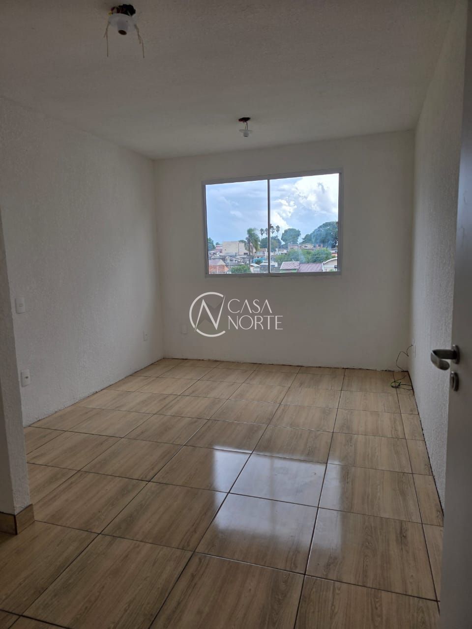 Apartamento à venda com 2 quartos, 41m², 1 vaga, Rua dos Maias no bairro Rubem Berta em Porto Alegre