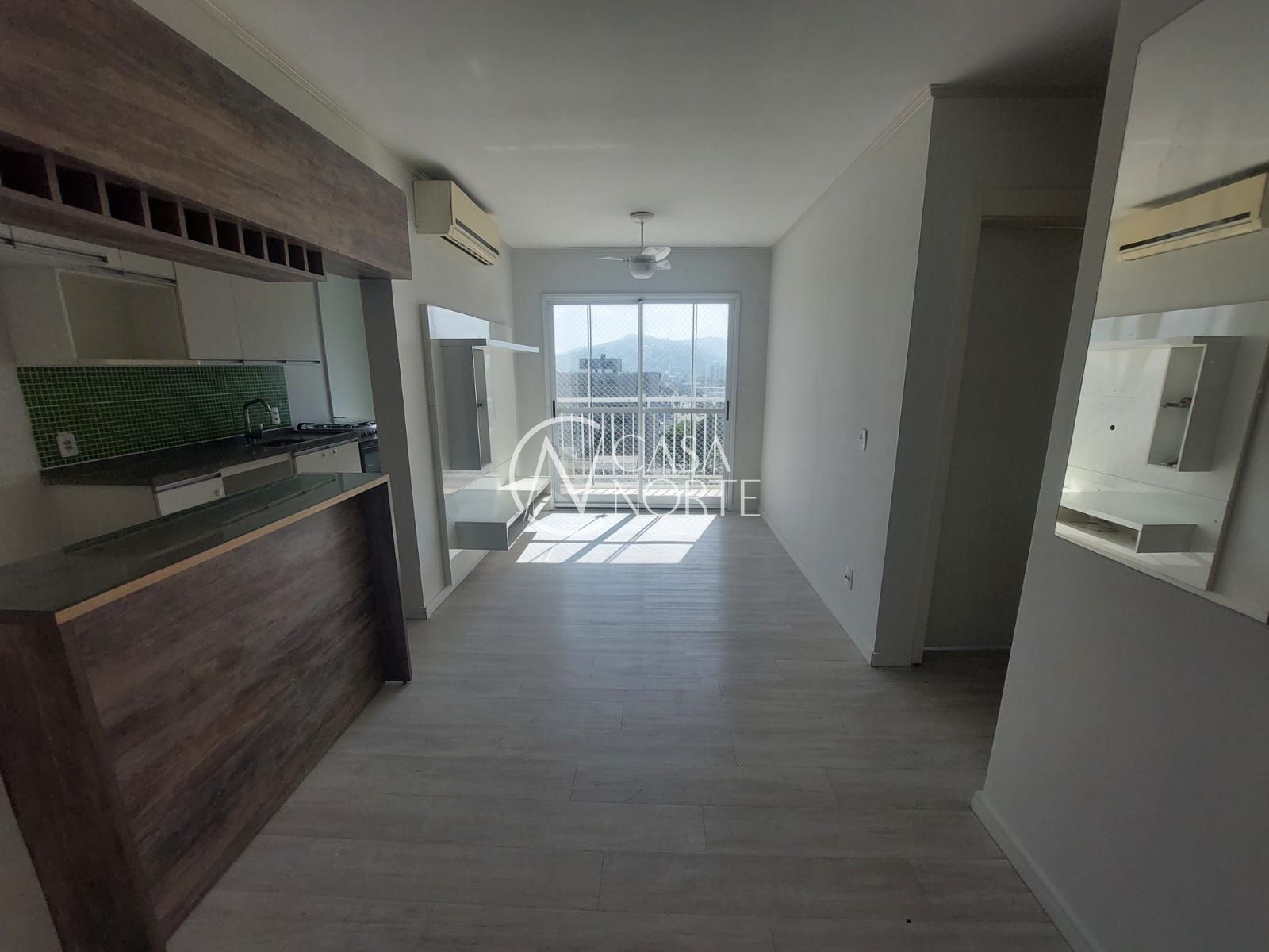 Apartamento à venda com 2 quartos, 60m², 1 vaga, Avenida Otto Niemeyer no bairro Camaquã em Porto Alegre