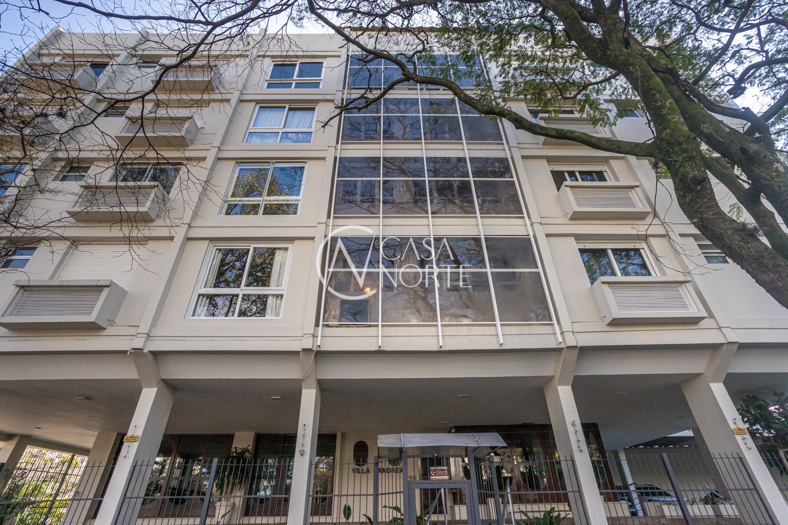 Apartamento à venda com 3 quartos, 204m², 1 suíte, 2 vagas, Avenida Iguassu no bairro Petrópolis em Porto Alegre