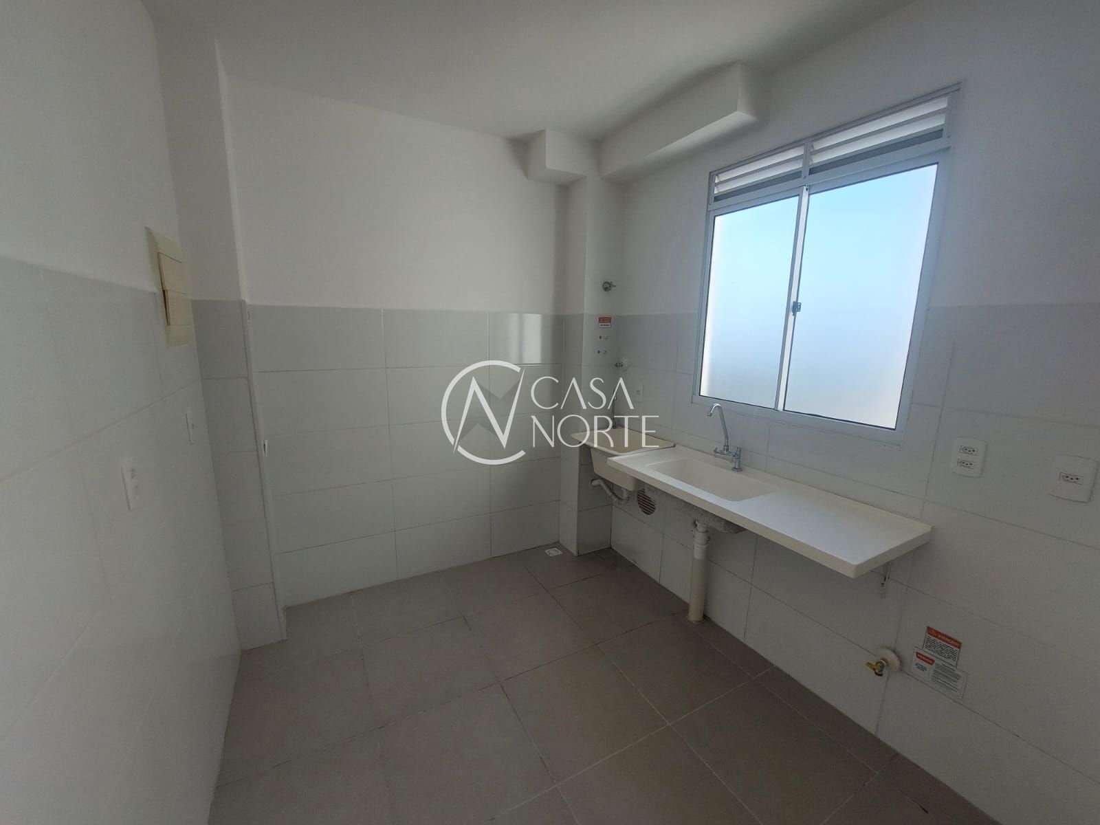 Apartamento à venda com 2 quartos, 40m², 1 vaga, Avenida Protásio Alves no bairro Morro Santana em Porto Alegre