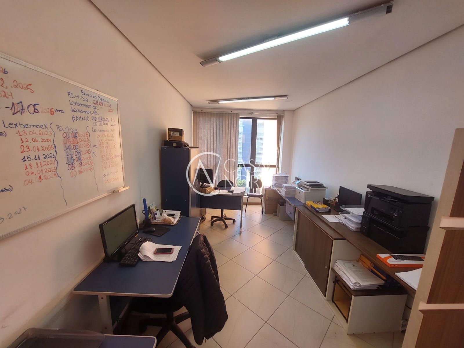 Sala Comercial à venda com 1 quarto, 61m², Avenida Protásio Alves no bairro Petrópolis em Porto Alegre