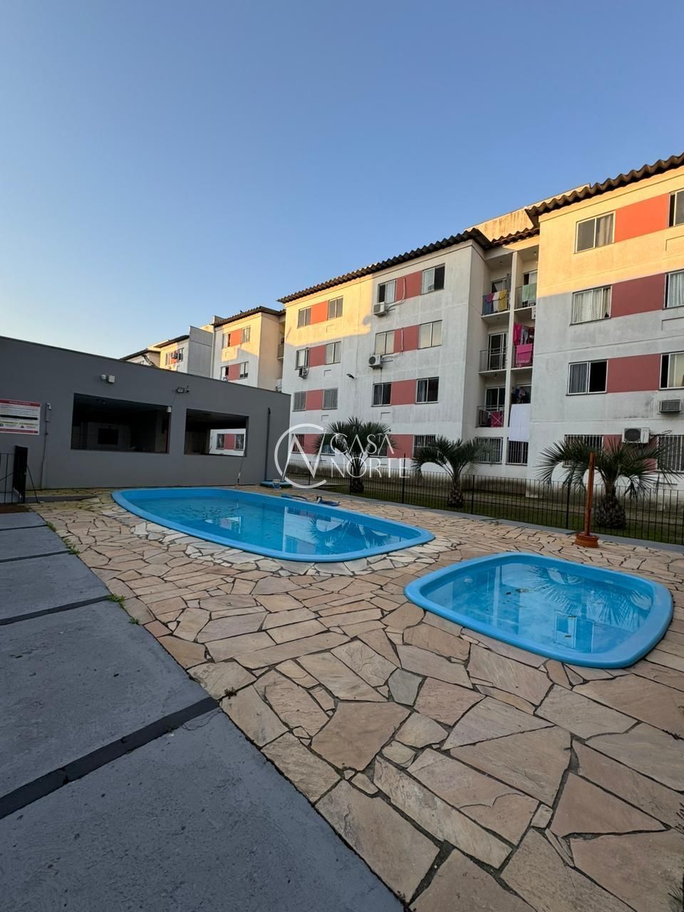 Apartamento à venda com 2 quartos, 45m², 1 vaga, Estrada Barro Vermelho no bairro Restinga em Porto Alegre