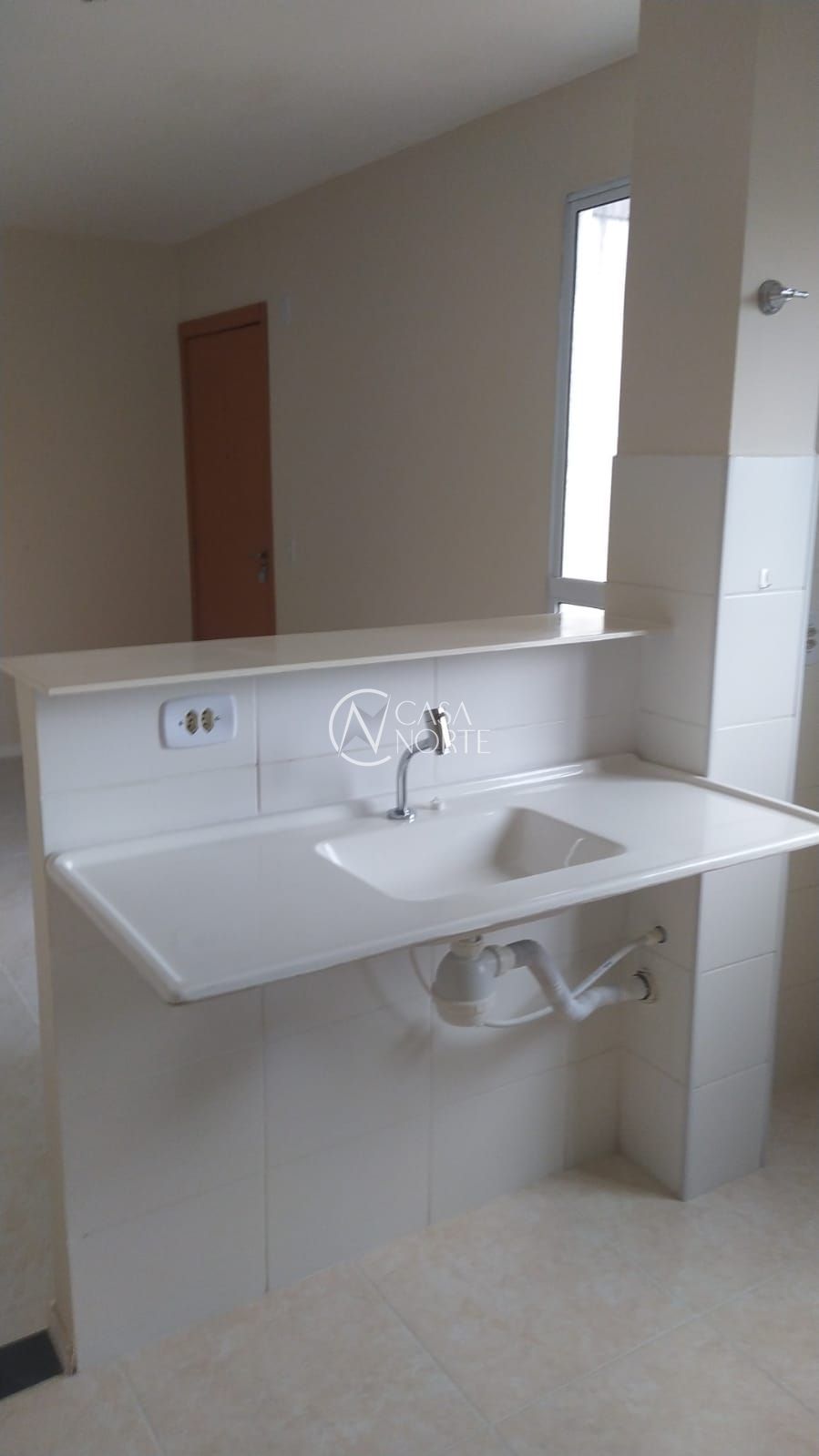 Apartamento à venda com 2 quartos, 39m², 1 vaga, Rua Atílio Supertti no bairro Vila Nova em Porto Alegre