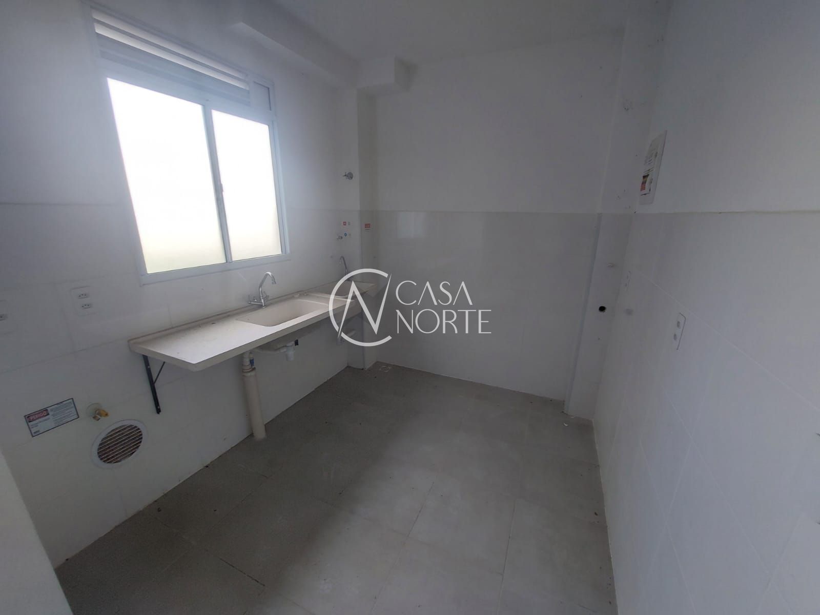 Apartamento à venda com 2 quartos, 40m², 1 vaga, Rua Sete Mil e Oito no bairro Restinga em Porto Alegre