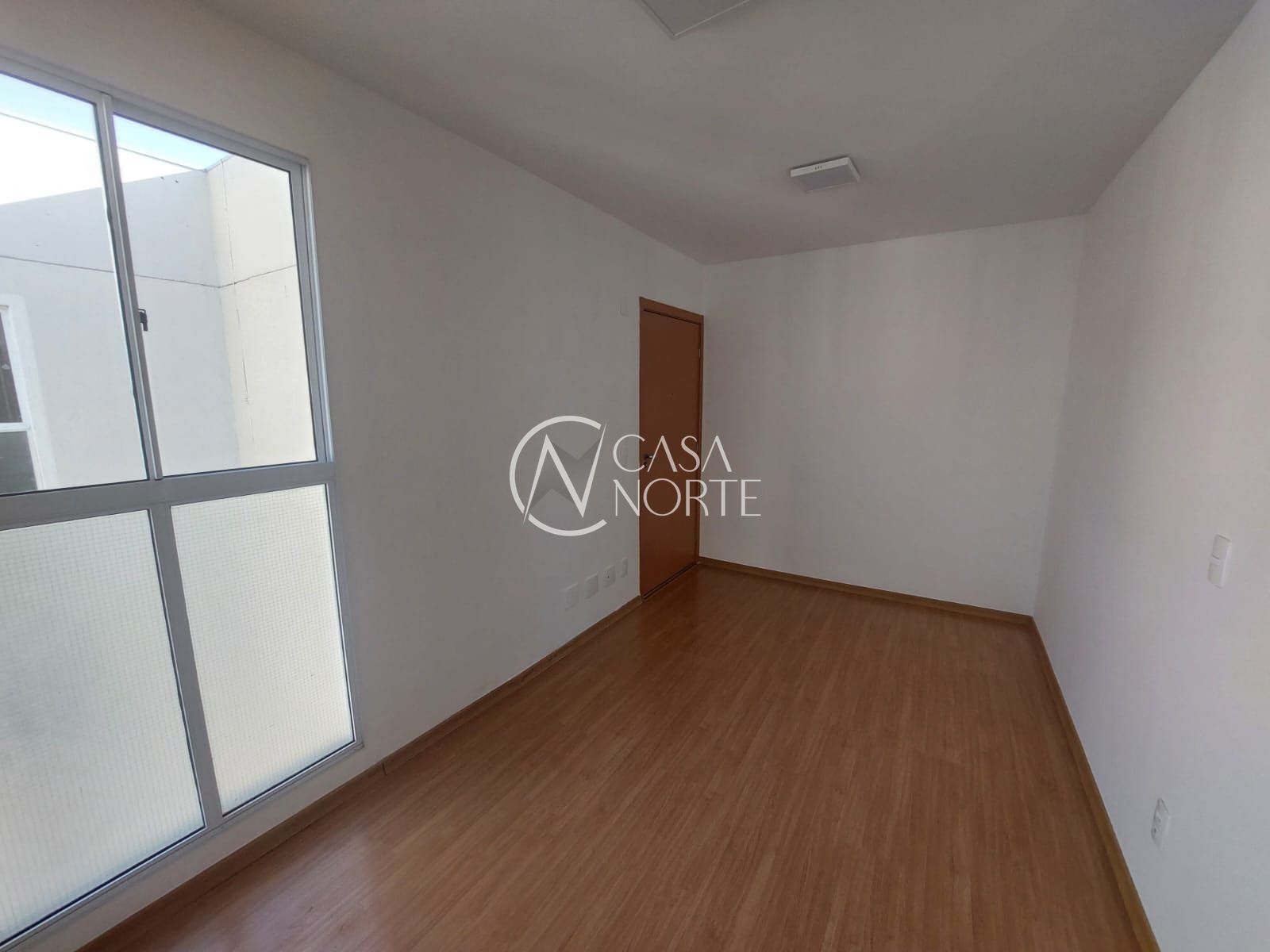 Apartamento à venda com 2 quartos, 40m², 1 vaga, Rua 7008 no bairro Restinga em Porto Alegre