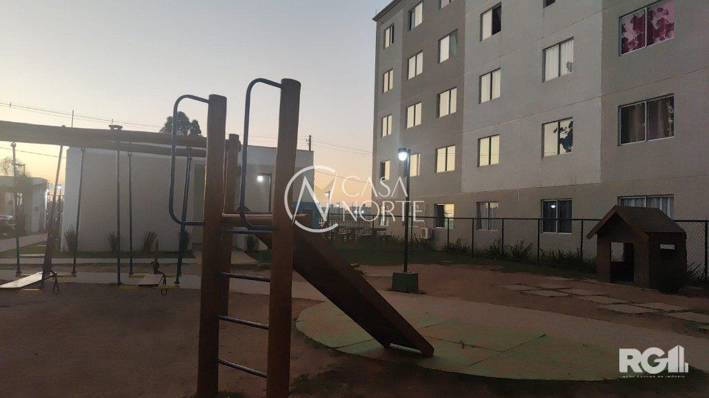 Apartamento à venda com 2 quartos, 41m², 1 vaga, Rua Inocêncio de Oliveira Alves no bairro Rubem Berta em Porto Alegre