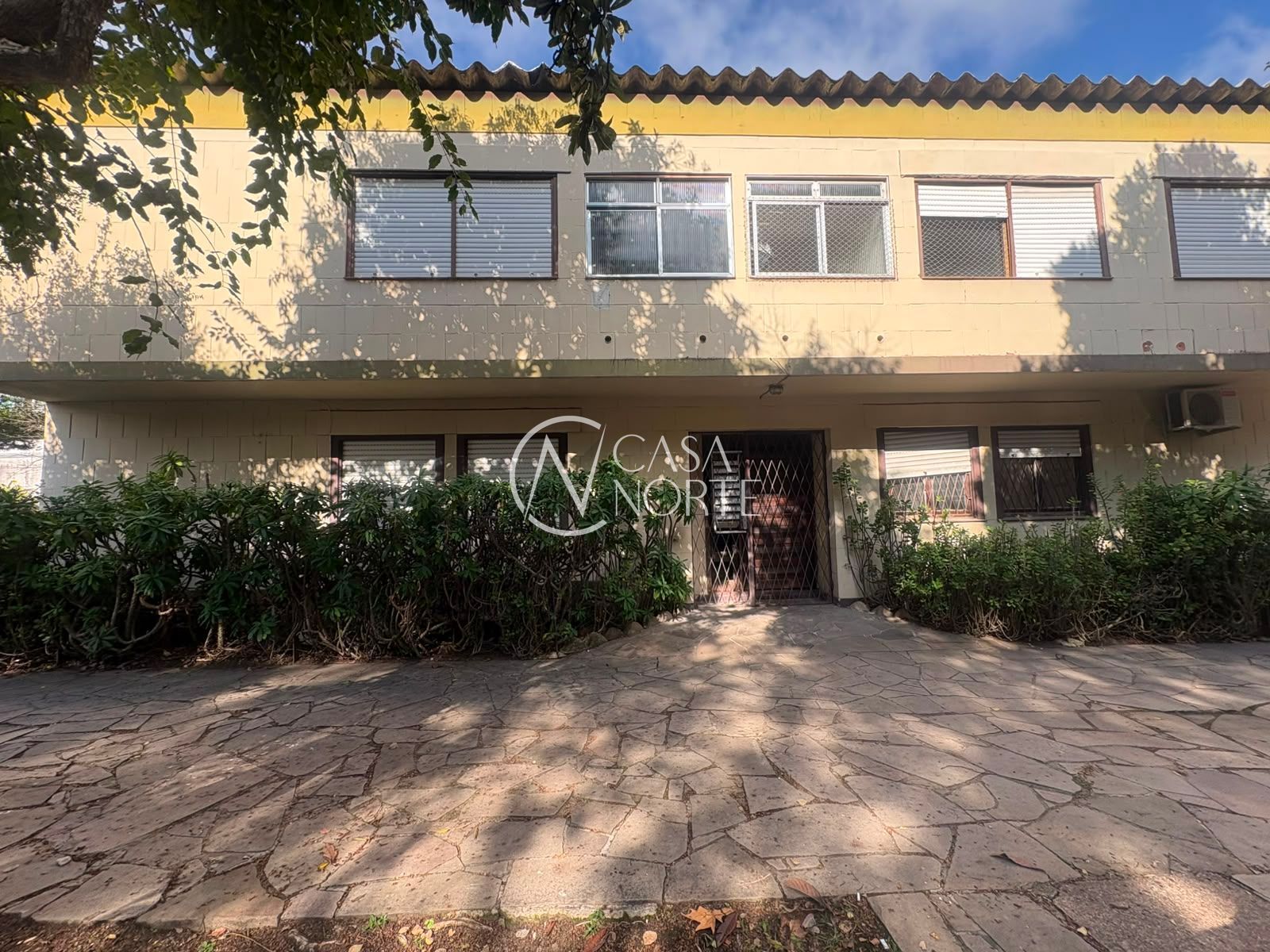 Apartamento à venda com 1 quarto, 35m², 1 vaga, Rua Domingos Crescêncio no bairro Santana em Porto Alegre