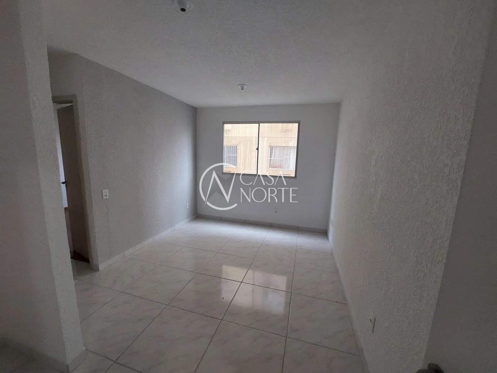 Apartamento à venda com 2 quartos, 40m², 1 vaga, Avenida Francisco Silveira Bitencourt no bairro Sarandi em Porto Alegre
