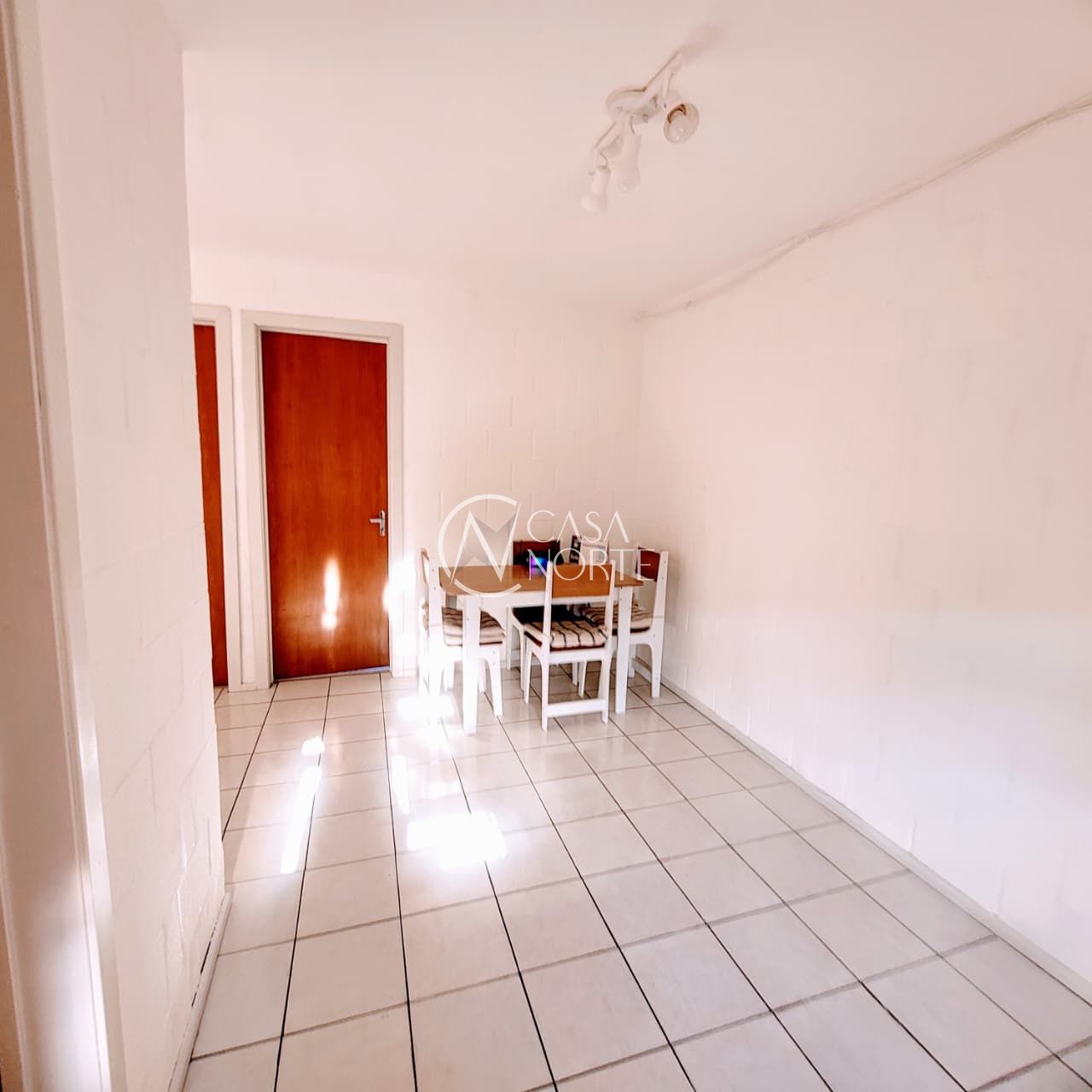 Apartamento à venda com 2 quartos, 38m², 1 vaga, José Barcelos Garcia no bairro Rubem Berta em Porto Alegre