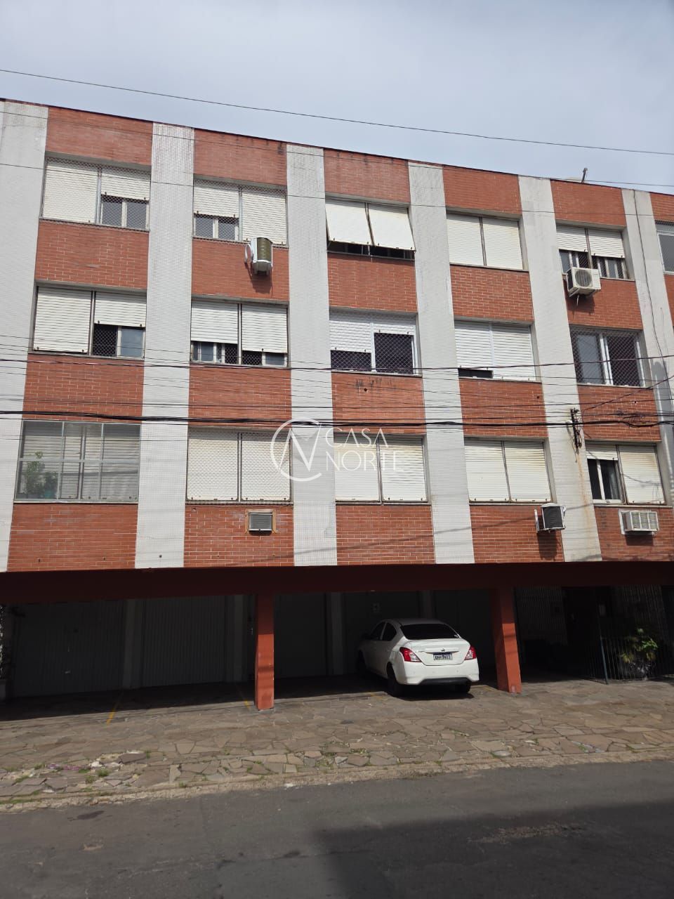 Apartamento à venda com 3 quartos, 100m², 2 vagas, Rua Dona Eugênia no bairro Santa Cecília em Porto Alegre