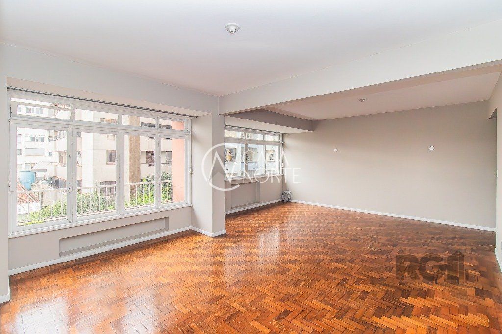 Apartamento à venda com 3 quartos, 135m², Avenida Independência no bairro Independência em Porto Alegre