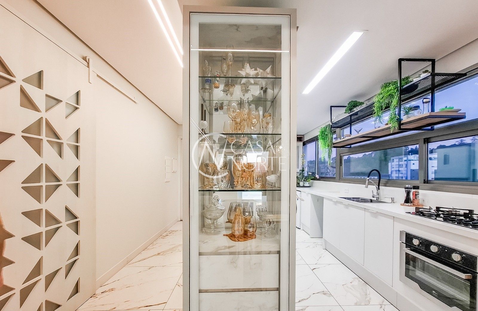 Apartamento à venda com 2 quartos, 88m², 1 suíte, 2 vagas, Rua Doutor Oscar Bittencourt no bairro Menino Deus em Porto Alegre